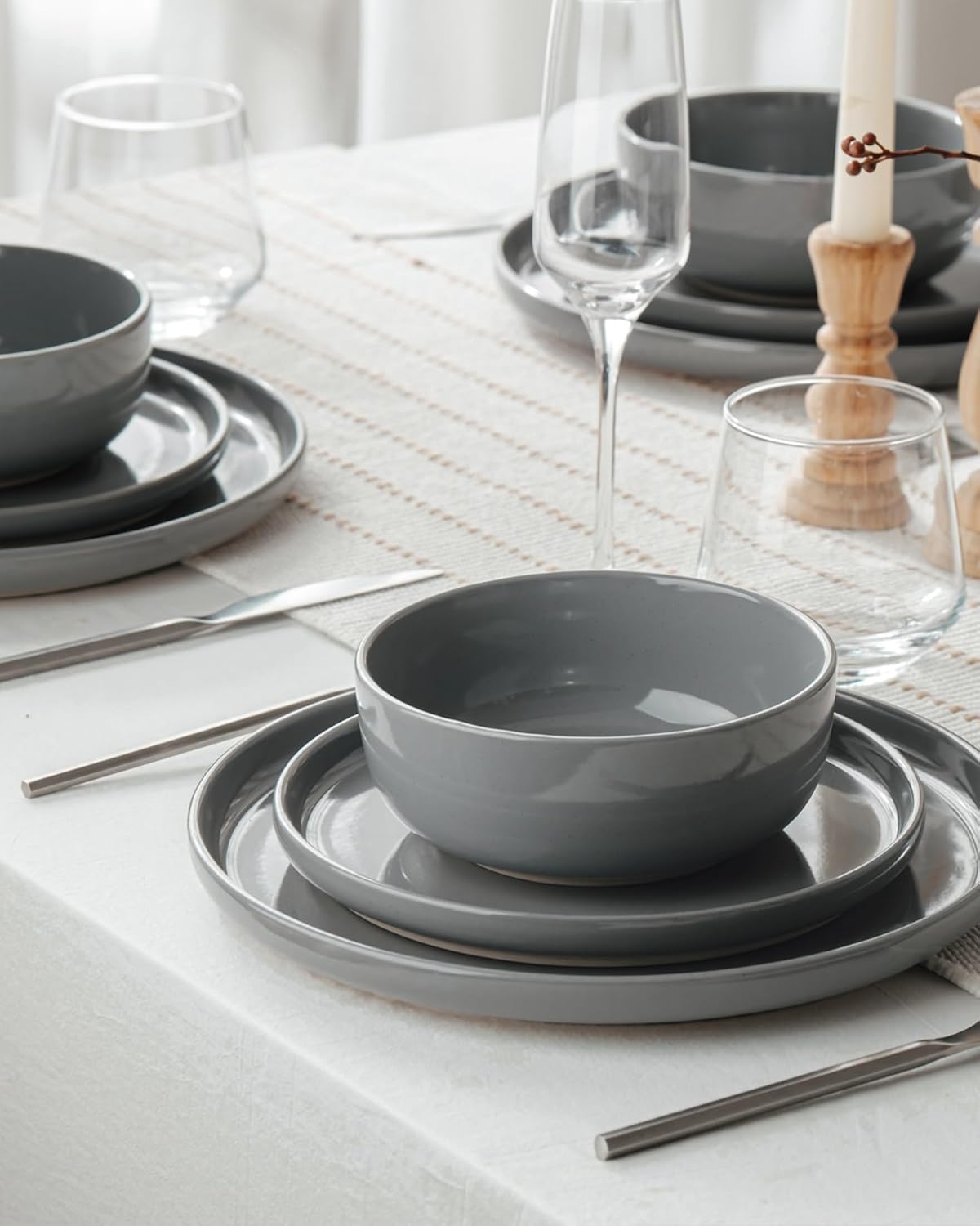Famiware 12-Piece Dark Gray Dinnerware Set - Dinner Plates, Bowls, Mugs NEW