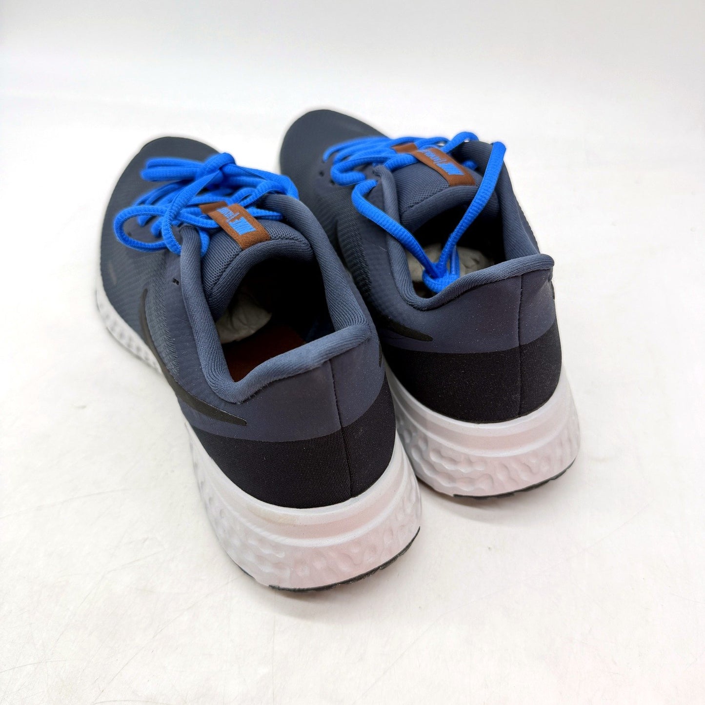 Nike Mens Revolution 5 Running Shoes in Thunder Blue Size US 10 NEW
