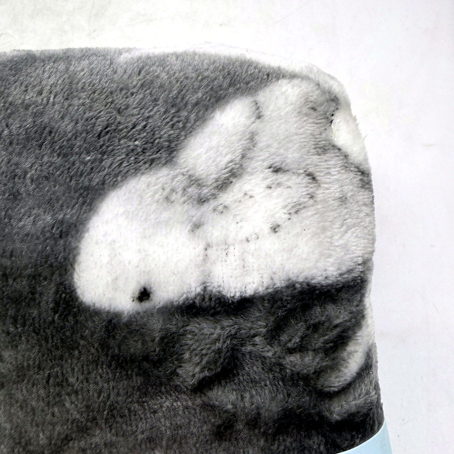 Premium Softness Fleece Throw Blanket Cozy Snuggle Grey with White Rabbits NEW