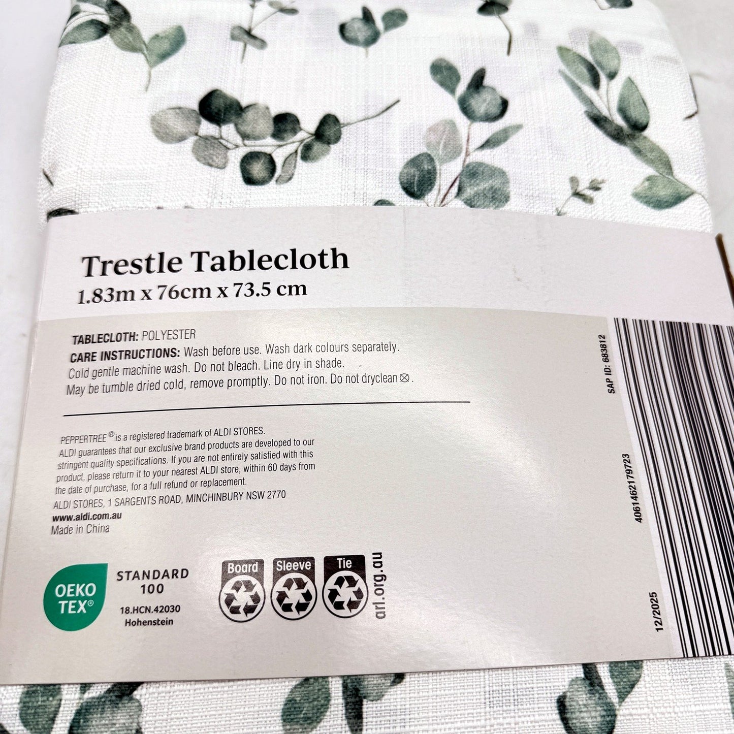 Home Collection White Leaf Print Trestle Tablecloth 1.83m x 76cm 73.5cm NEW