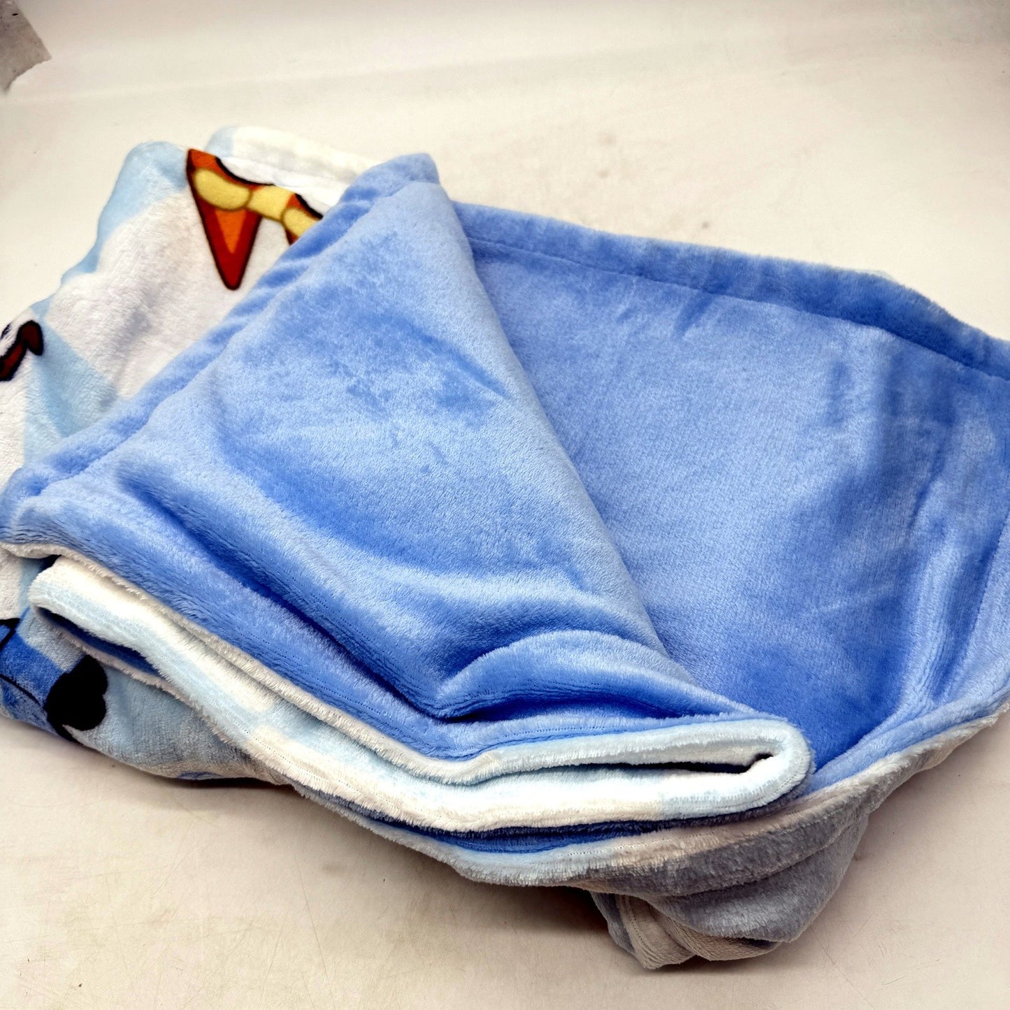 Bluey & Friends Character Blue Orange Plush Soft Childrens Throw Blanket NEW