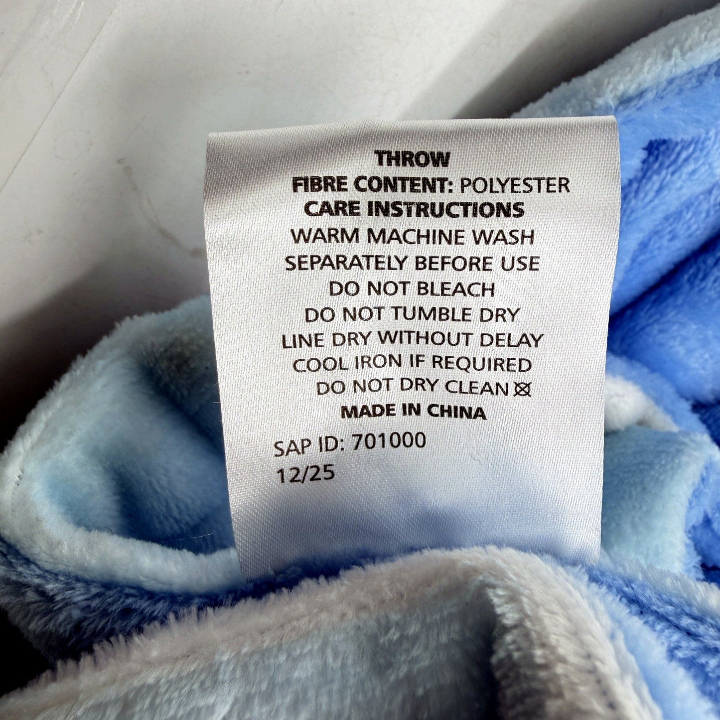 Bluey & Friends Character Blue Orange Plush Soft Childrens Throw Blanket NEW