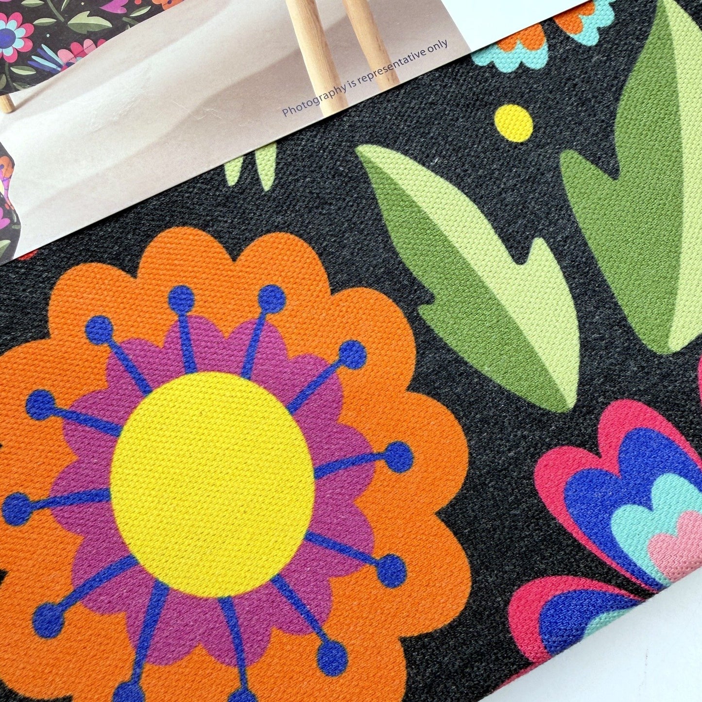 Rectangle Floral Vibrant Tablecloth Festive Cotton Blend 150 cm x 220 NEW