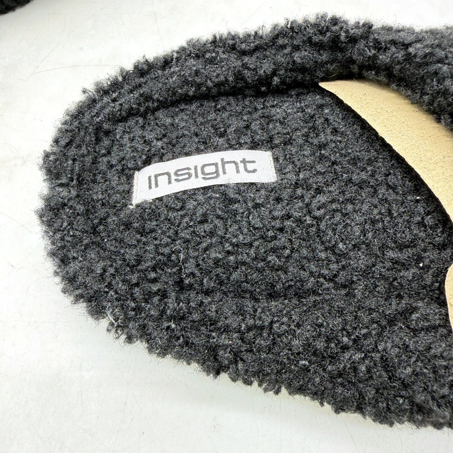 Insight Unisex Bloody Oath Sheila Fuzzy Sherpa Slippers, Black Size EU 38-40 NEW