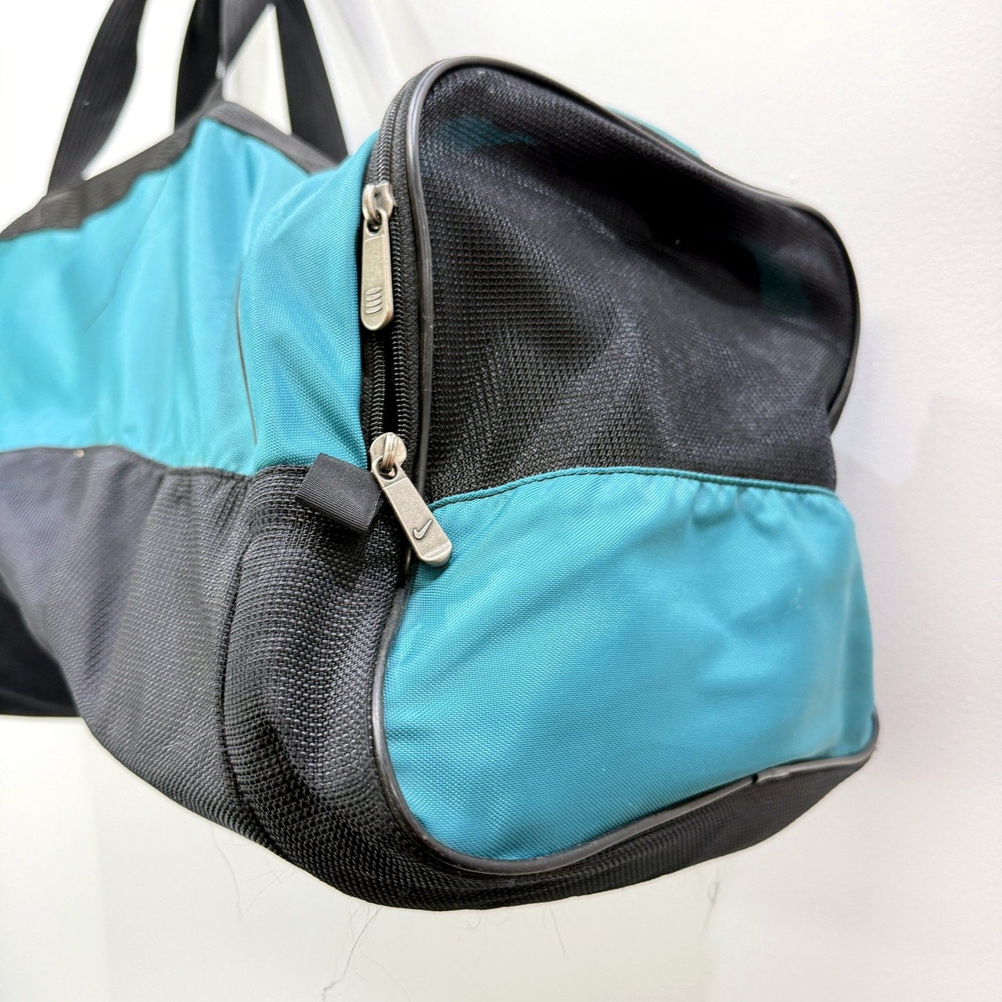 NIKE 2000 Sydney Olympics Australia Teal & Black Nylon Large Duffle Bag UNIQUE