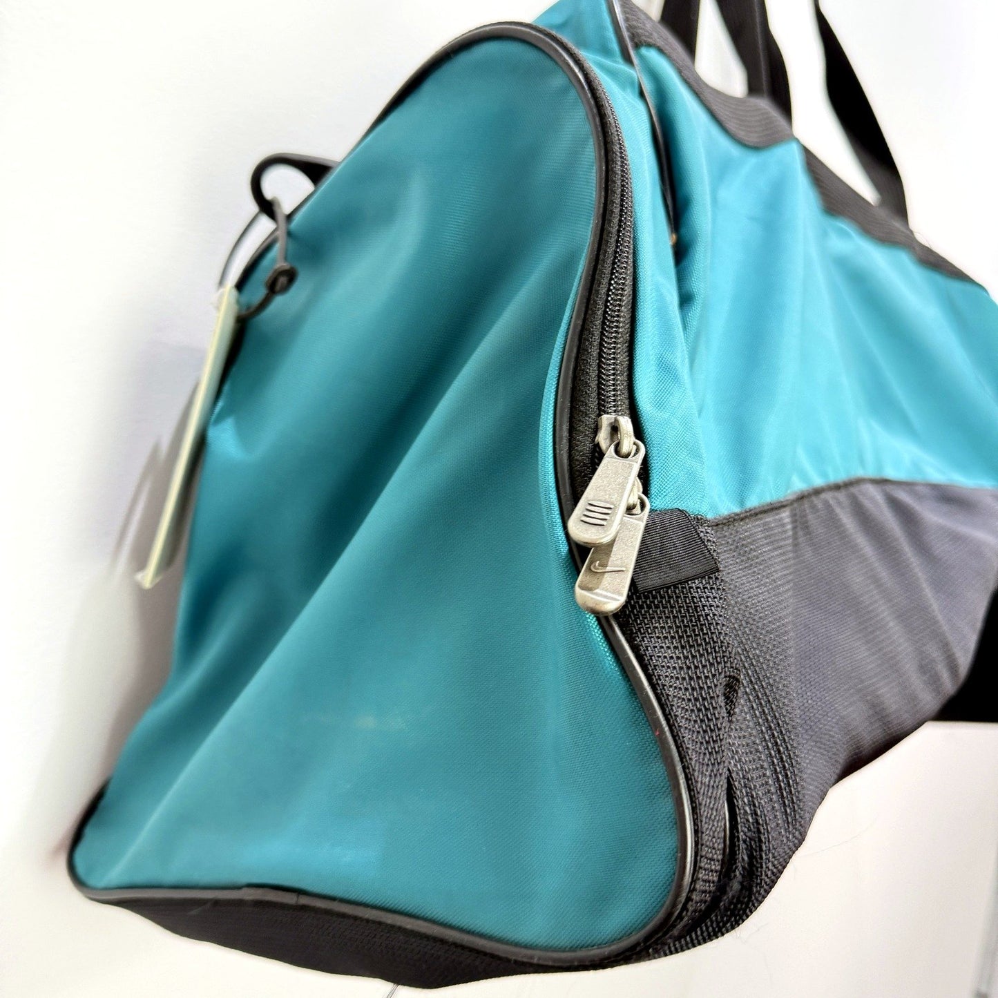 NIKE 2000 Sydney Olympics Australia Teal & Black Nylon Large Duffle Bag UNIQUE