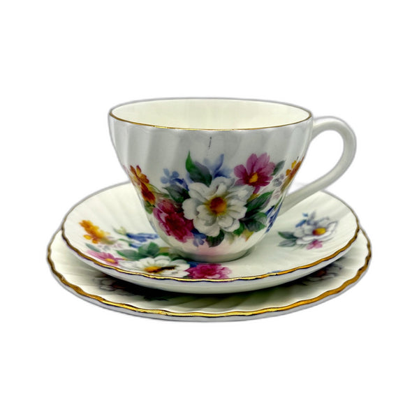VINTAGE Crown Staffordshire England Fine Bone China Tea Cup & Saucer Set White 