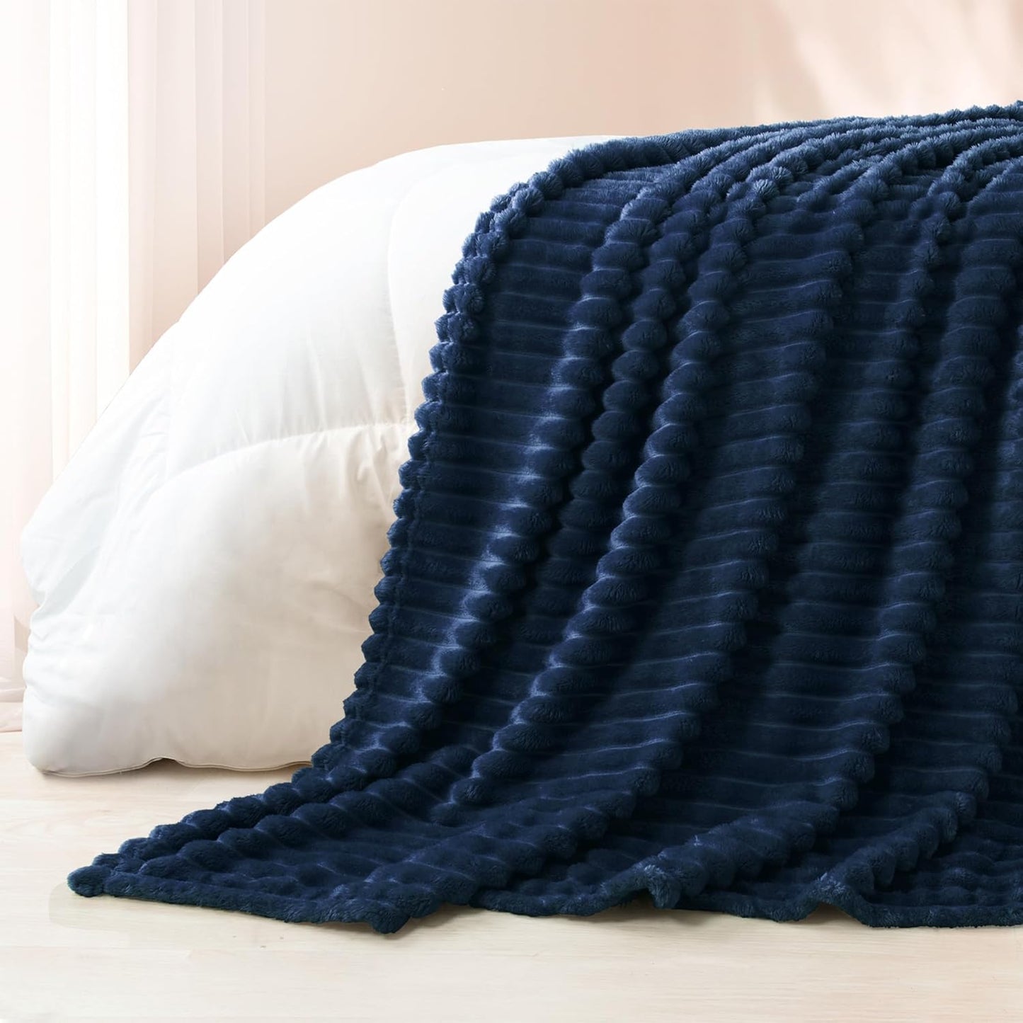 Exclusivo Mezcla Throws Striped Jacquard Fleece Throw Blanket Navy Blue TWIN NEW
