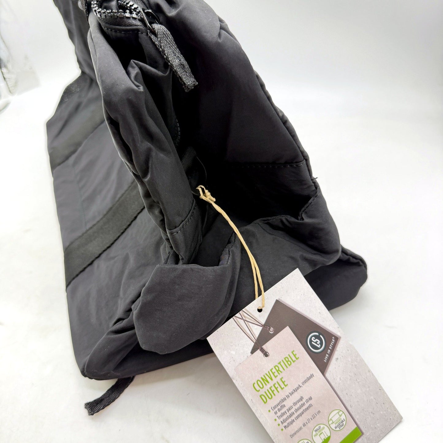 Convertible Duffle Bag Backpack Travel Adjustable Strap Multiple 48cm x 27cm NEW