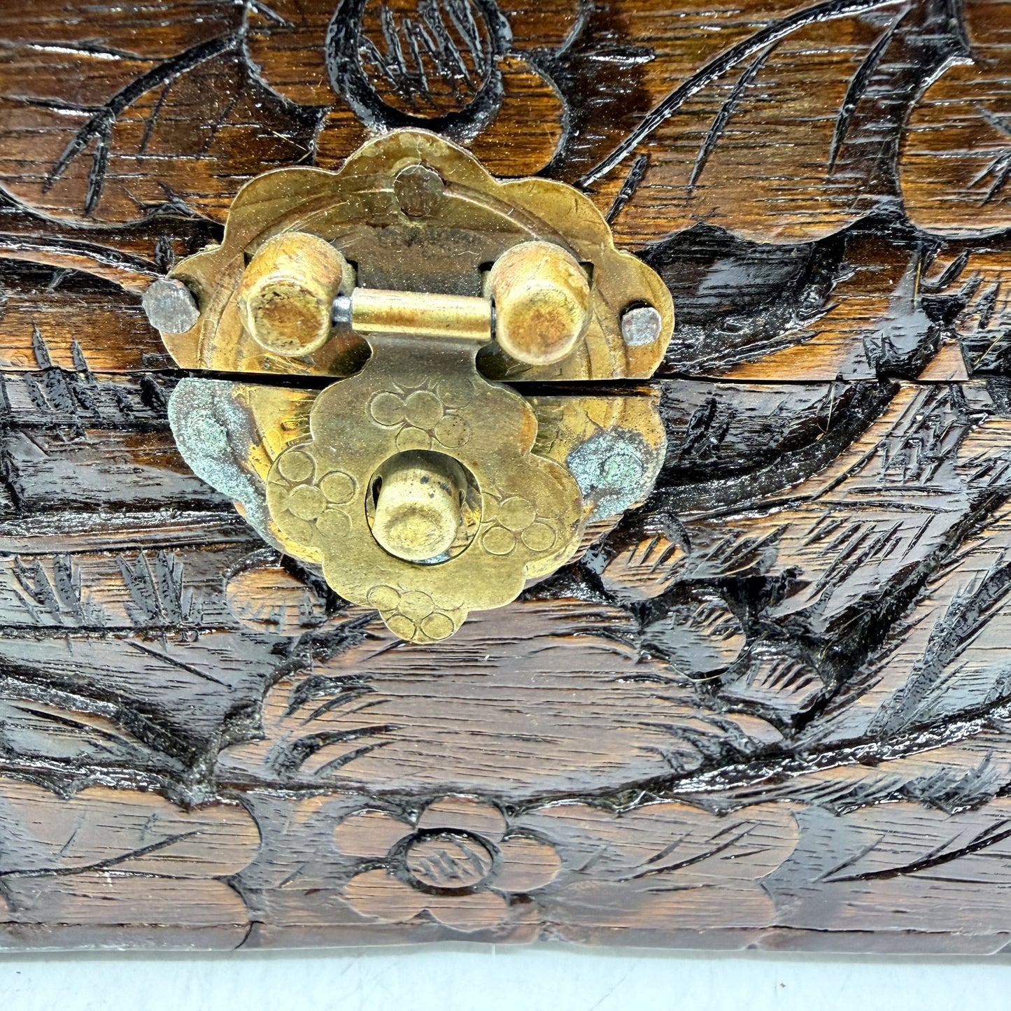 VINTAGE Decorative Oriental Carved Floral Wooden Storage Hinged Accent Box