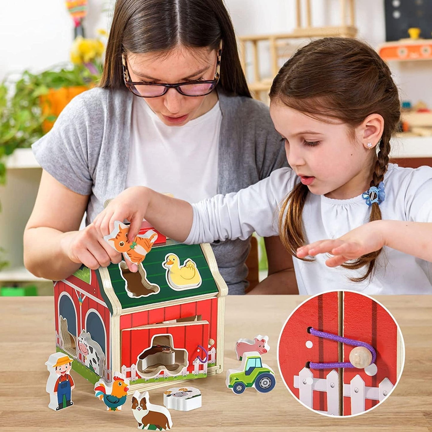 Uandhome Wooden Farm Animals Shape Sorter Toys Take-Along Sorting Barn DEMO