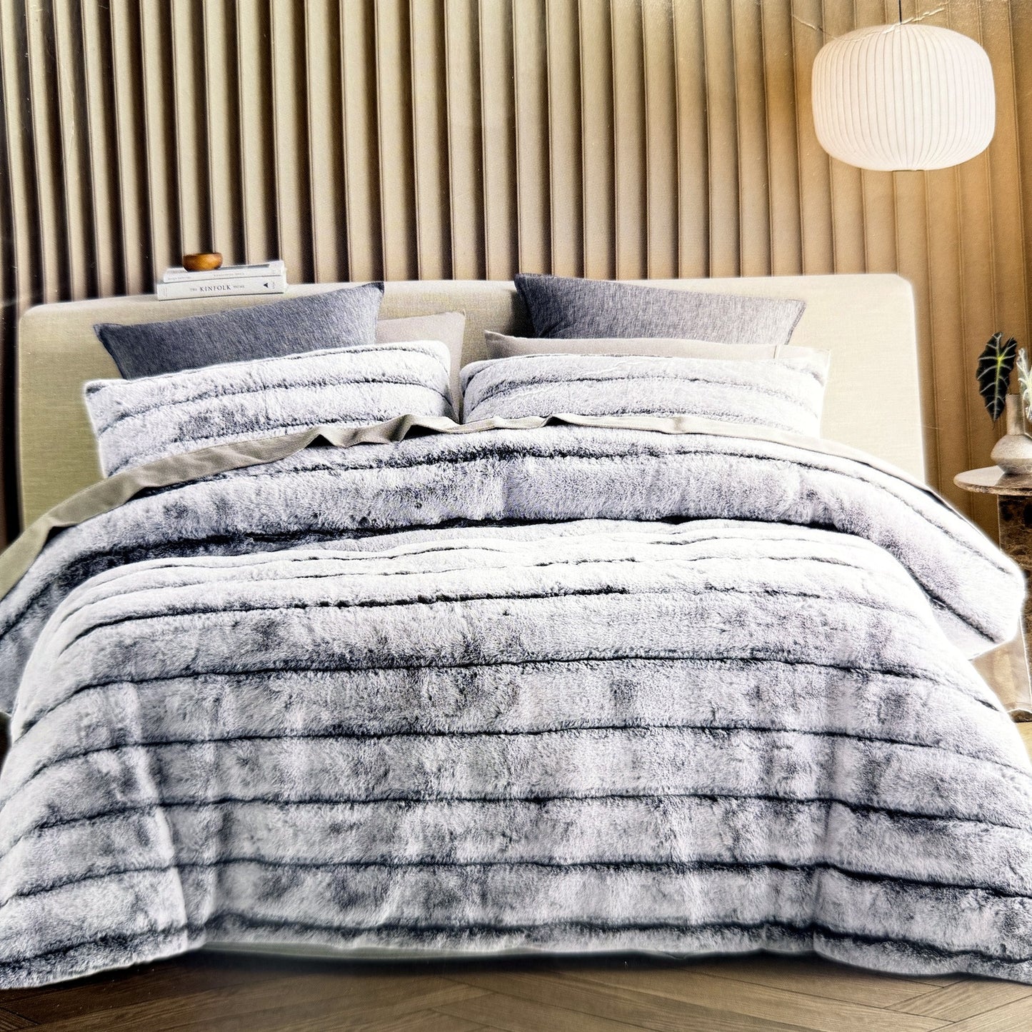 Soft & Luxurious Silver Grey Faux Fur Quilt Cover Set Textured Bedding QUEEN NEW