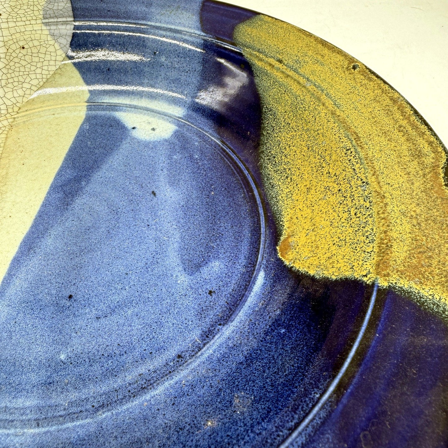 Black Dog Creek Pottery Decorative Ceramic Plate MultiColor & Crackle Glaze 31cm