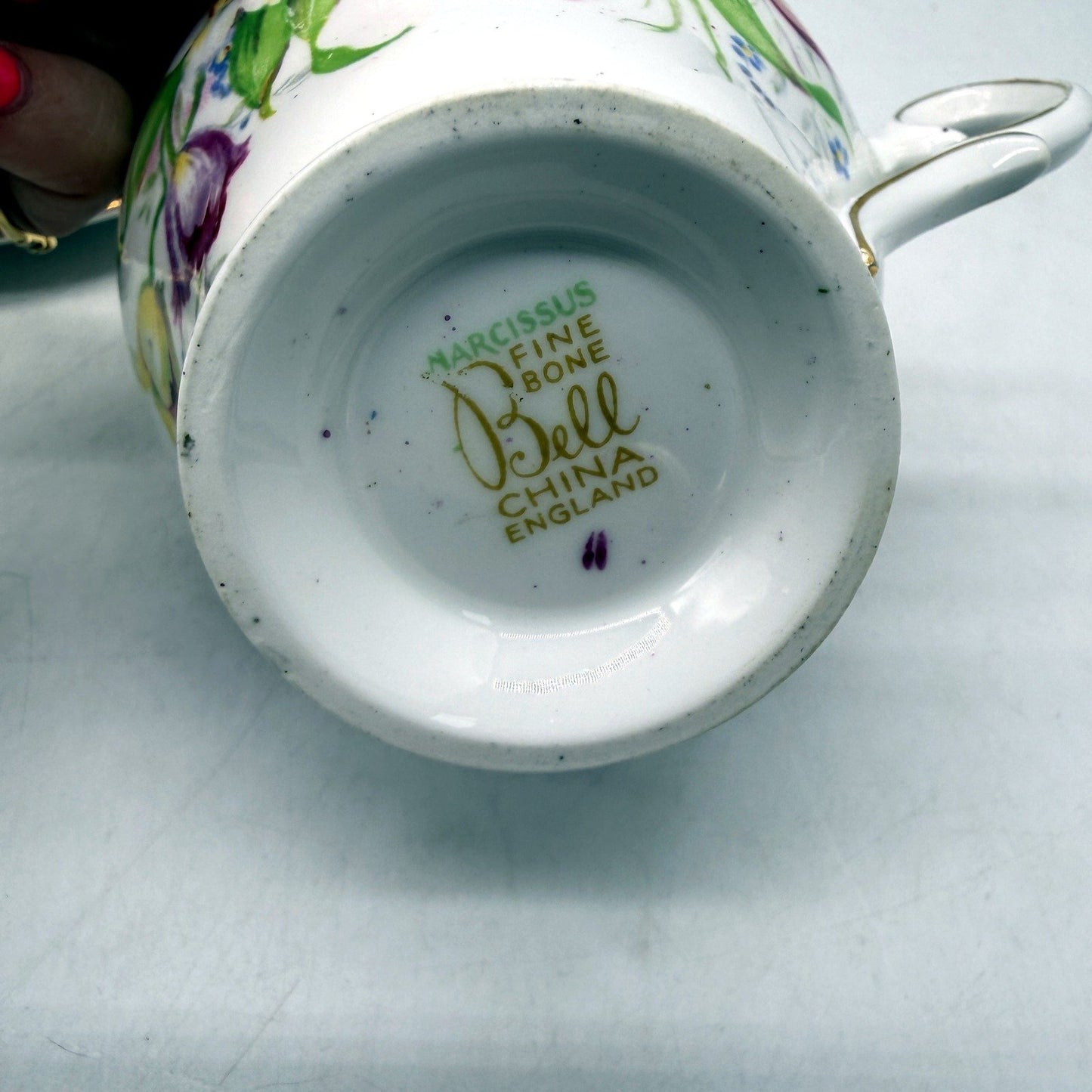 VINTAGE 3Pce Bell Fine Bone China Teacup and Saucer Set Floral Pattern Gold Trim