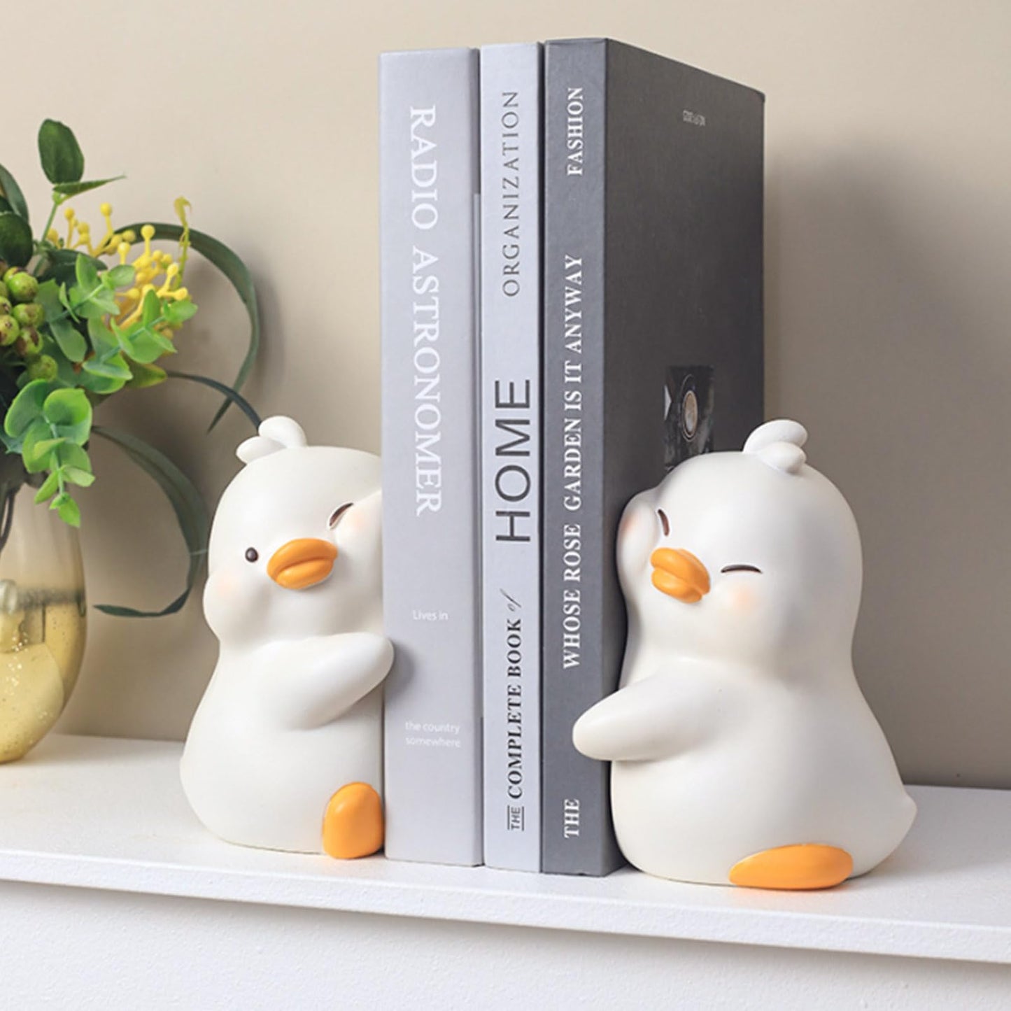 SKTMH Decorative Bookends Cream Unique Hugging Ducks NEW