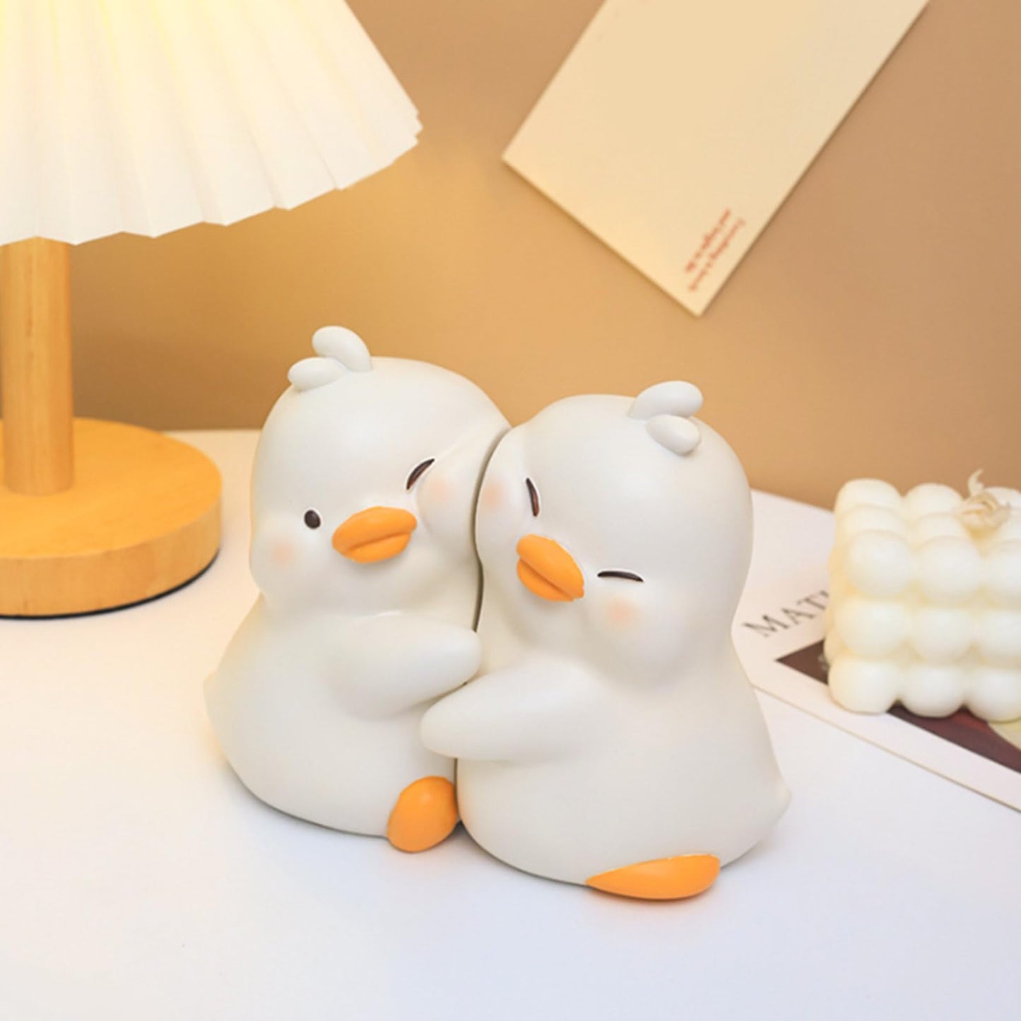SKTMH Decorative Bookends Cream Unique Hugging Ducks NEW