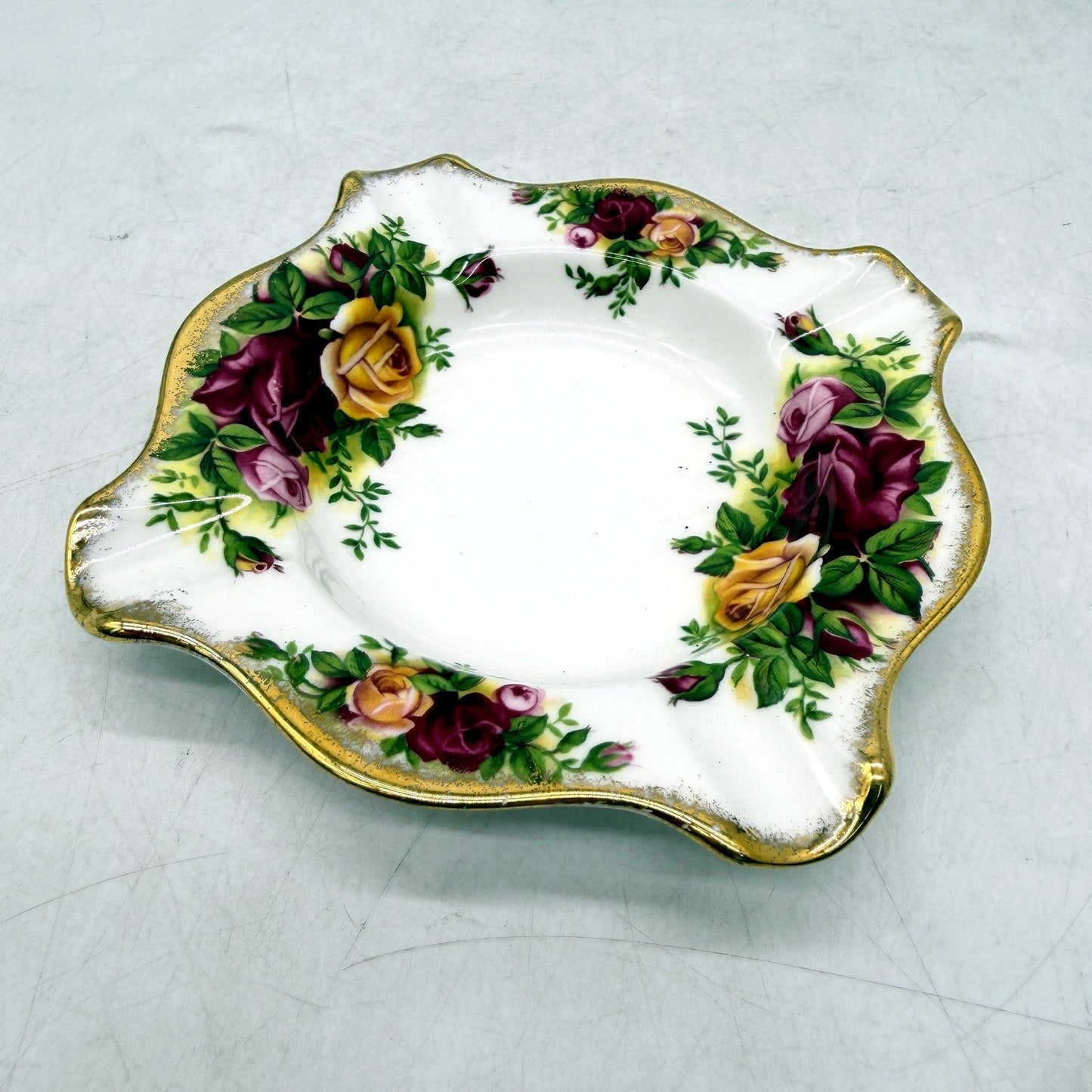 VINTAGE Royal Albert Old Country Roses Floral Bone China Trinket Dish