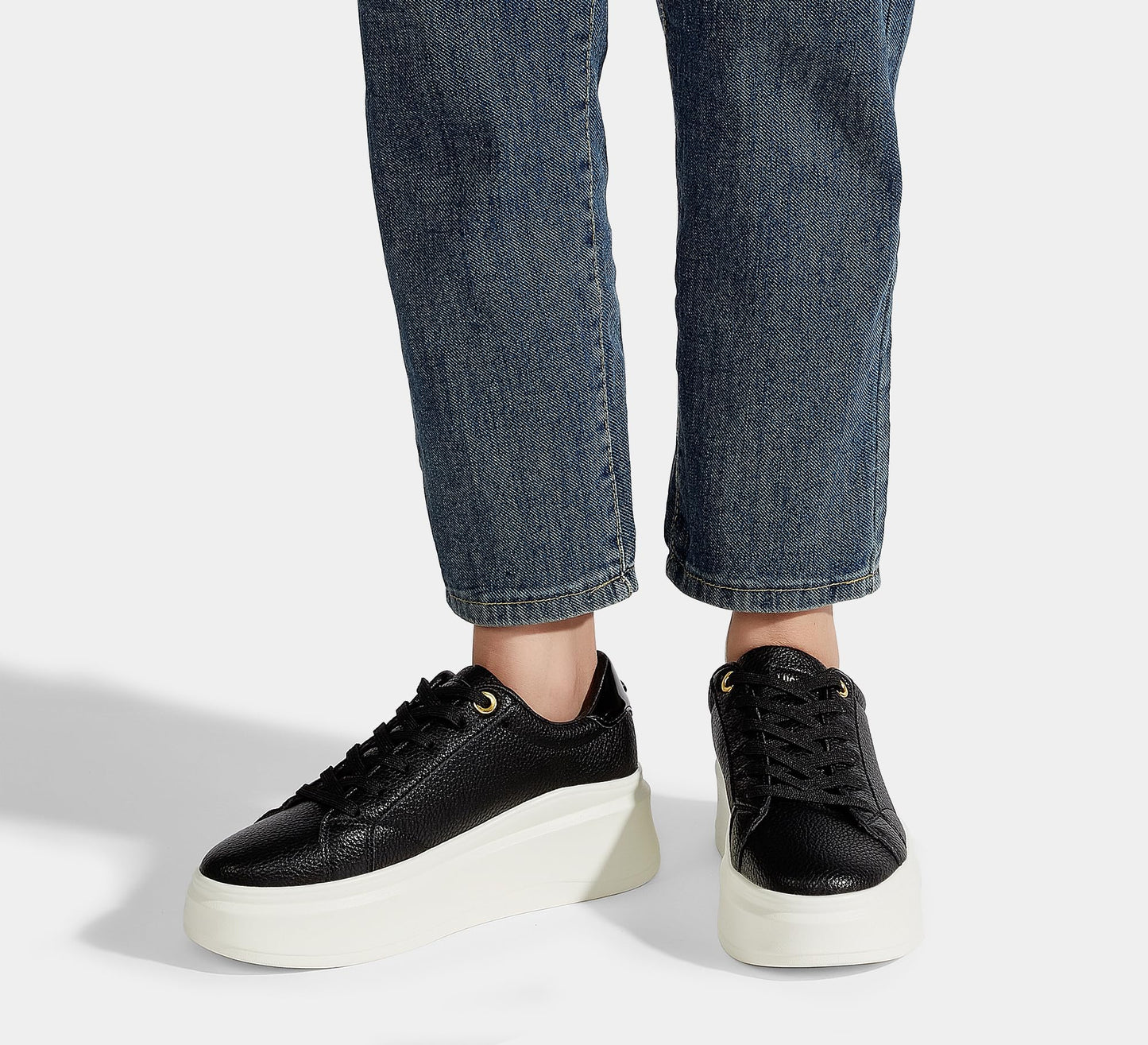 LUCKY STEP Black Faux Leather Fashion Sneakers Chunky Sole Trainers US 8.5 NEW