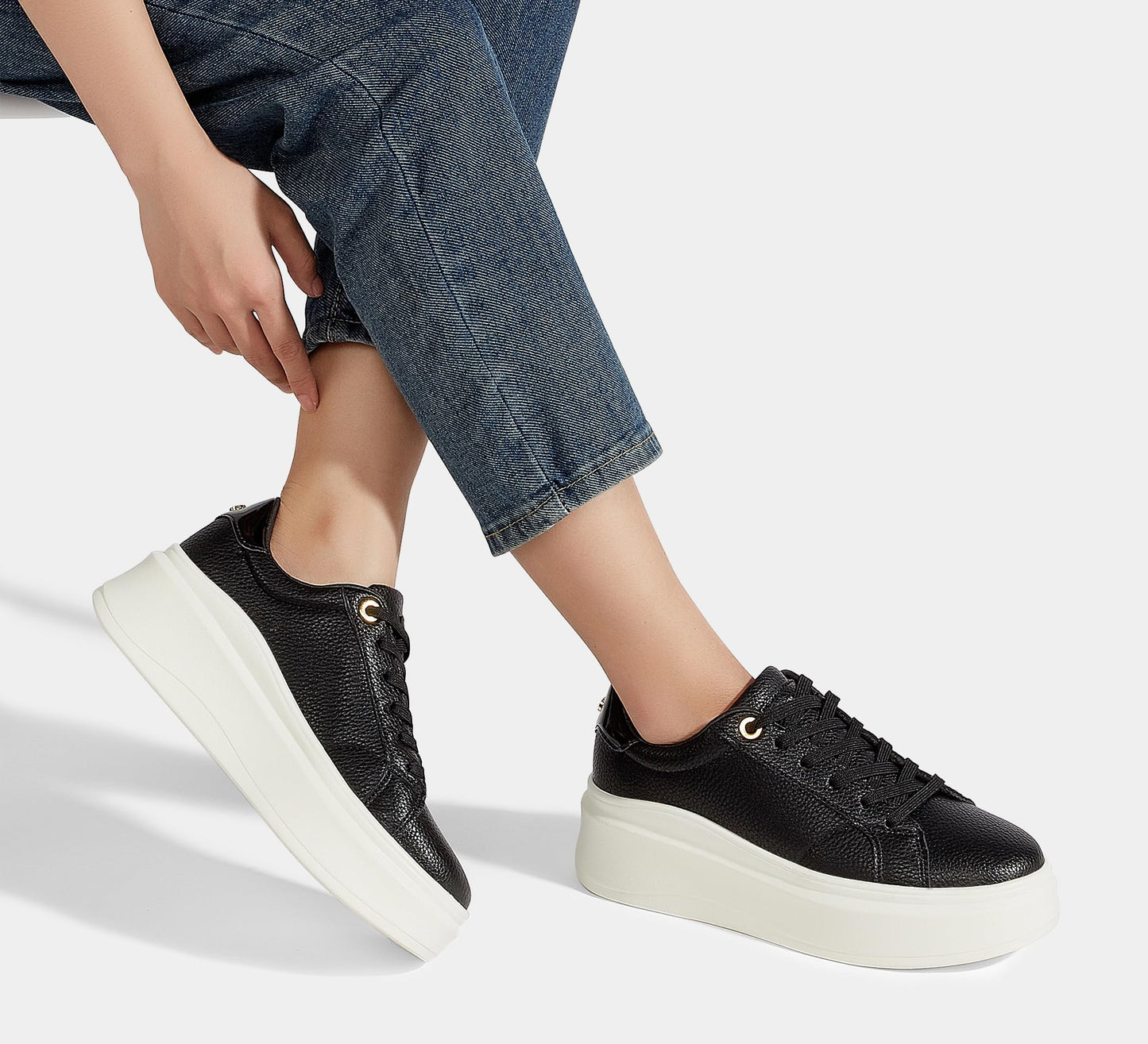 LUCKY STEP Black Faux Leather Classic Fashion Sneakers Trainers Women US 10 NEW