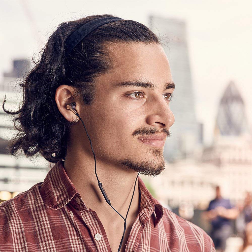 1MORE Triple Driver Hi-Res Bronze In-Ear Headphones, Earphones for Music DEMO