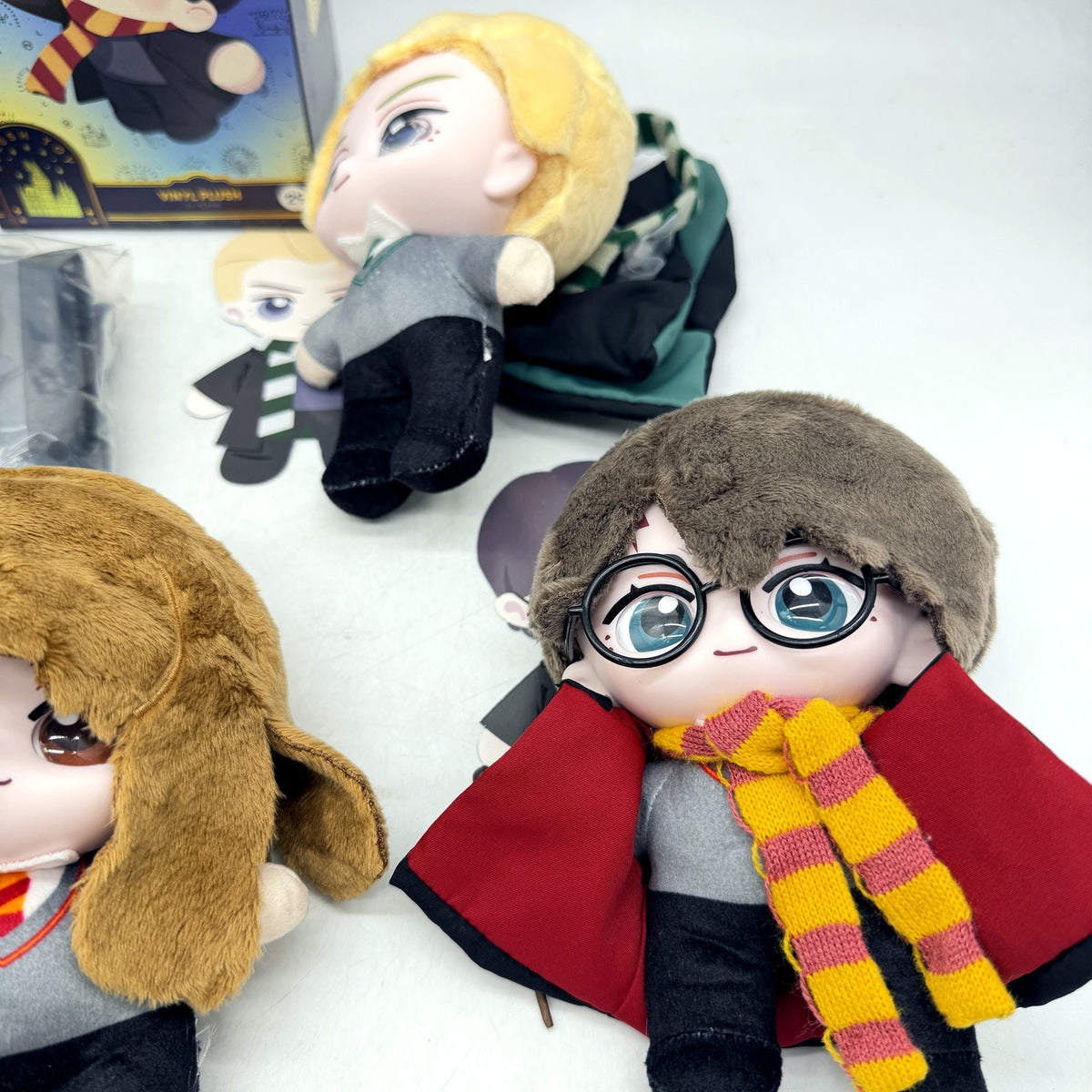 Harry Potter Collectible Assorted Plush Toy Figures & 1 Sealed Blind Box DEMO