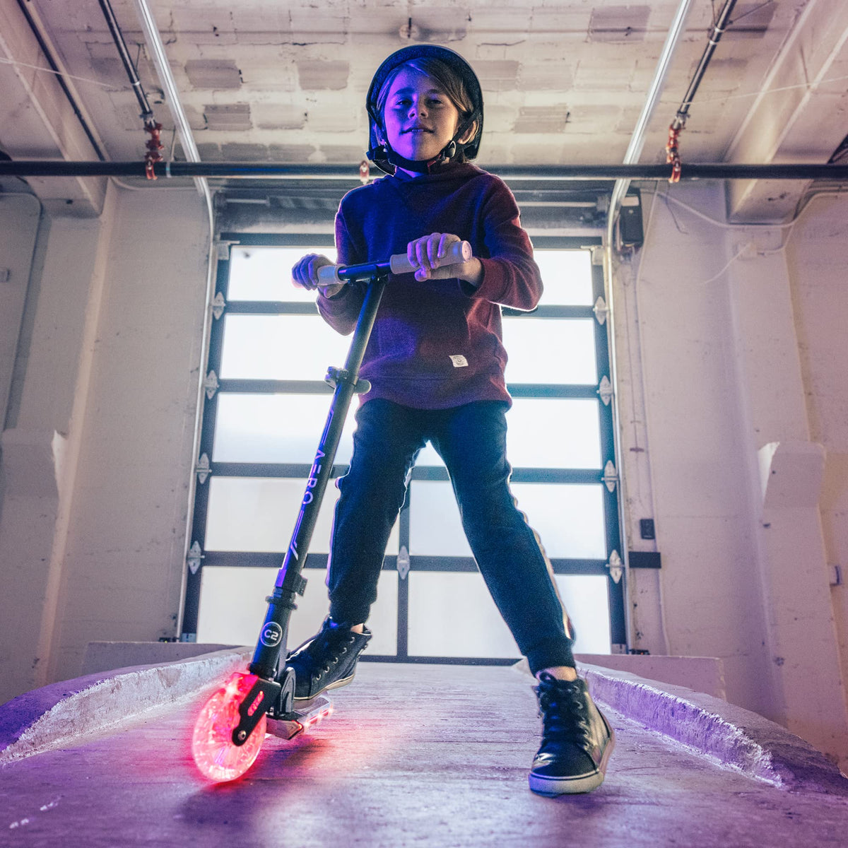AERO MOBILITY Scooters Two-Wheel Kick Scooter for Kids 5-8 Black Grey DEMO