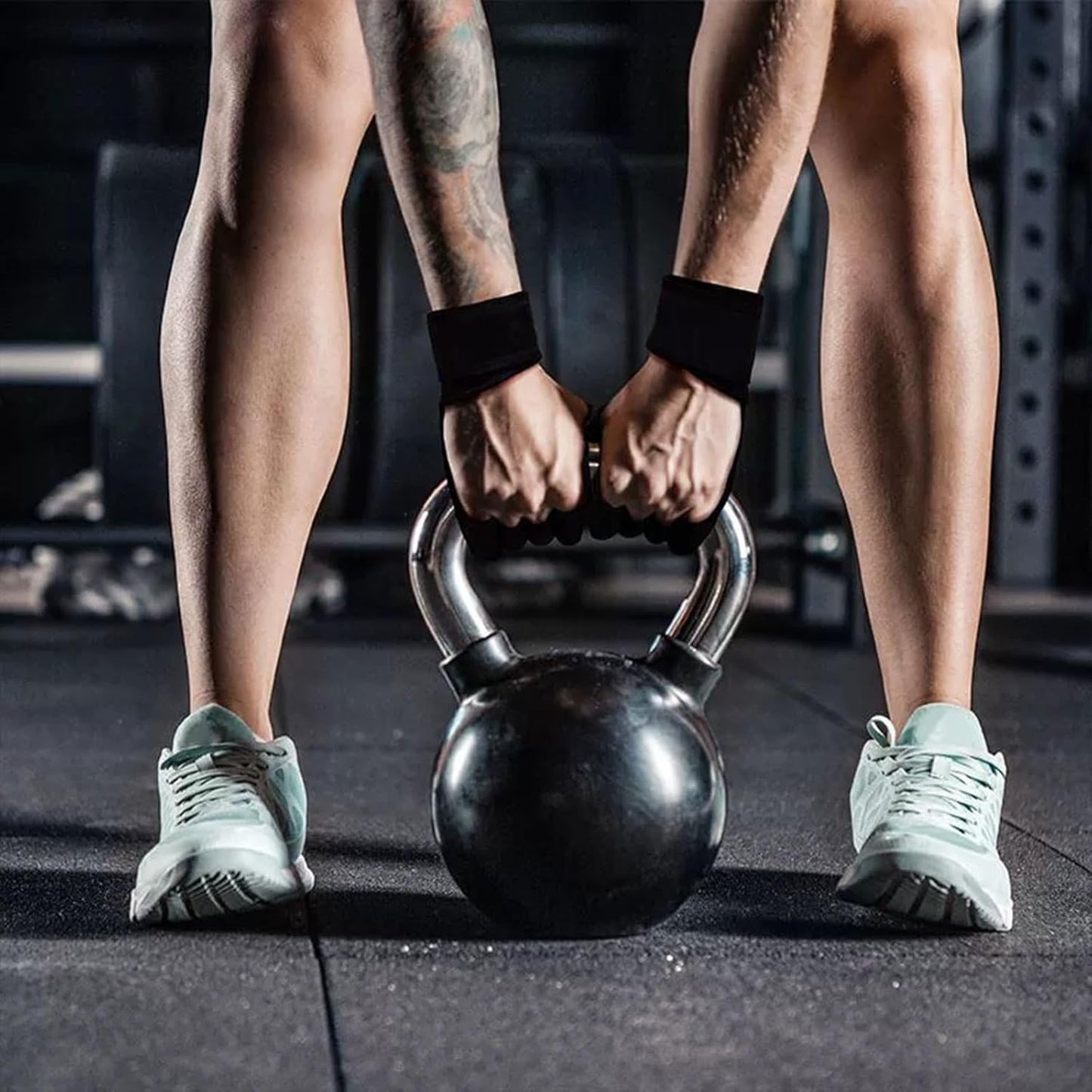 Ventilated Weight Lifting Gloves with Built-in Wrist Wraps Black Size Small NEW