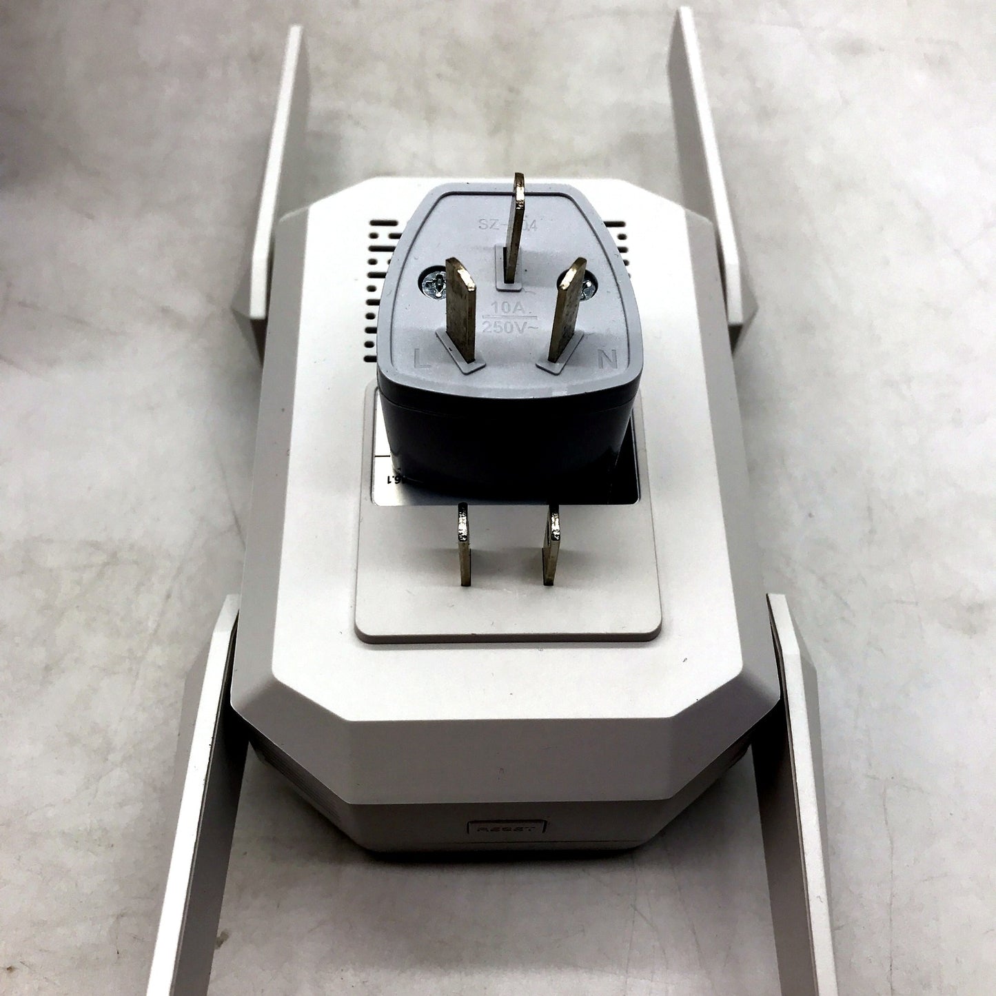 koctic Dual Range Extenders Band WiFi 6 Range Extender & Signal Booster DEMO