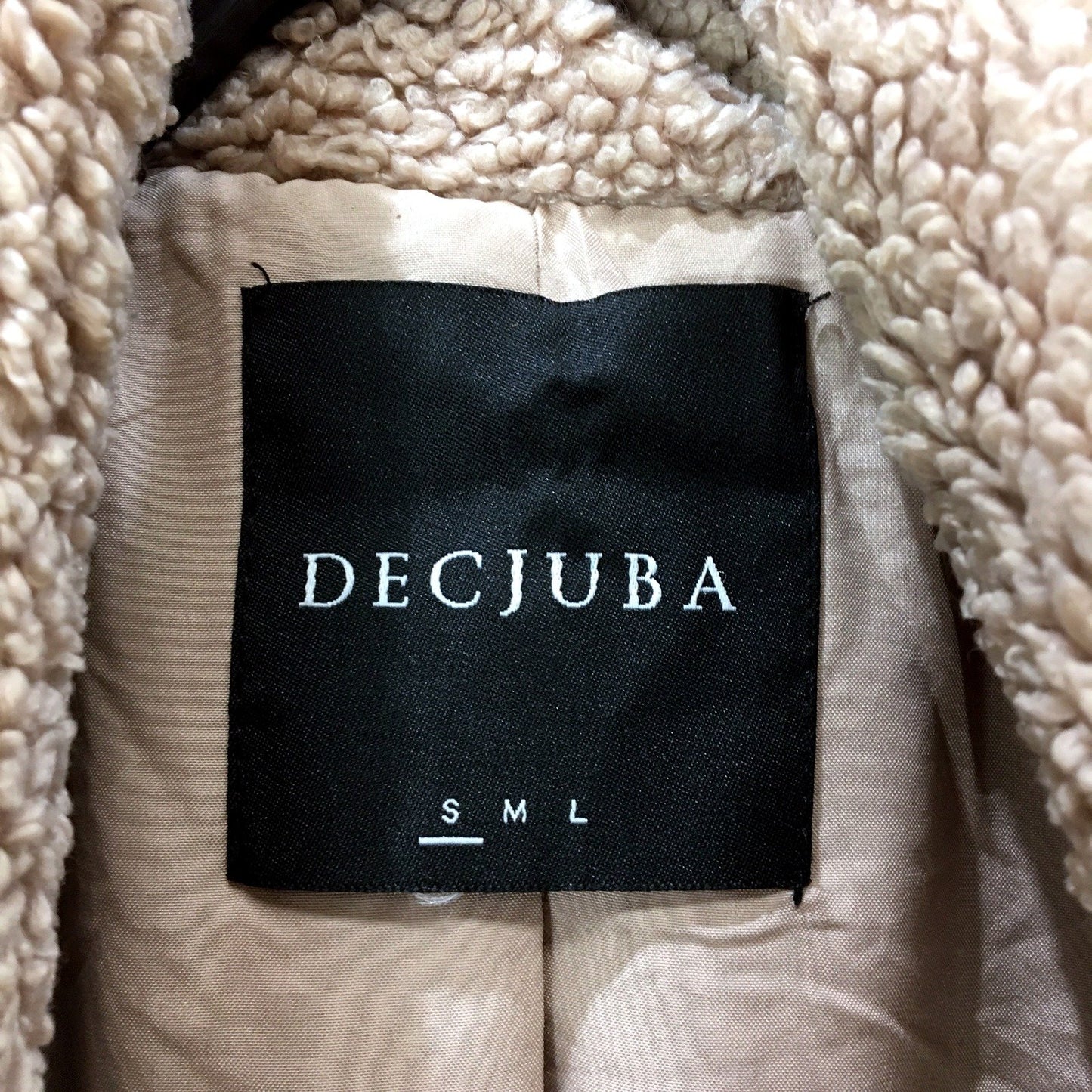 Decjuba Unisex Teddy Coat in Plush Beige Oversized Soft Cozy Jacket Size S