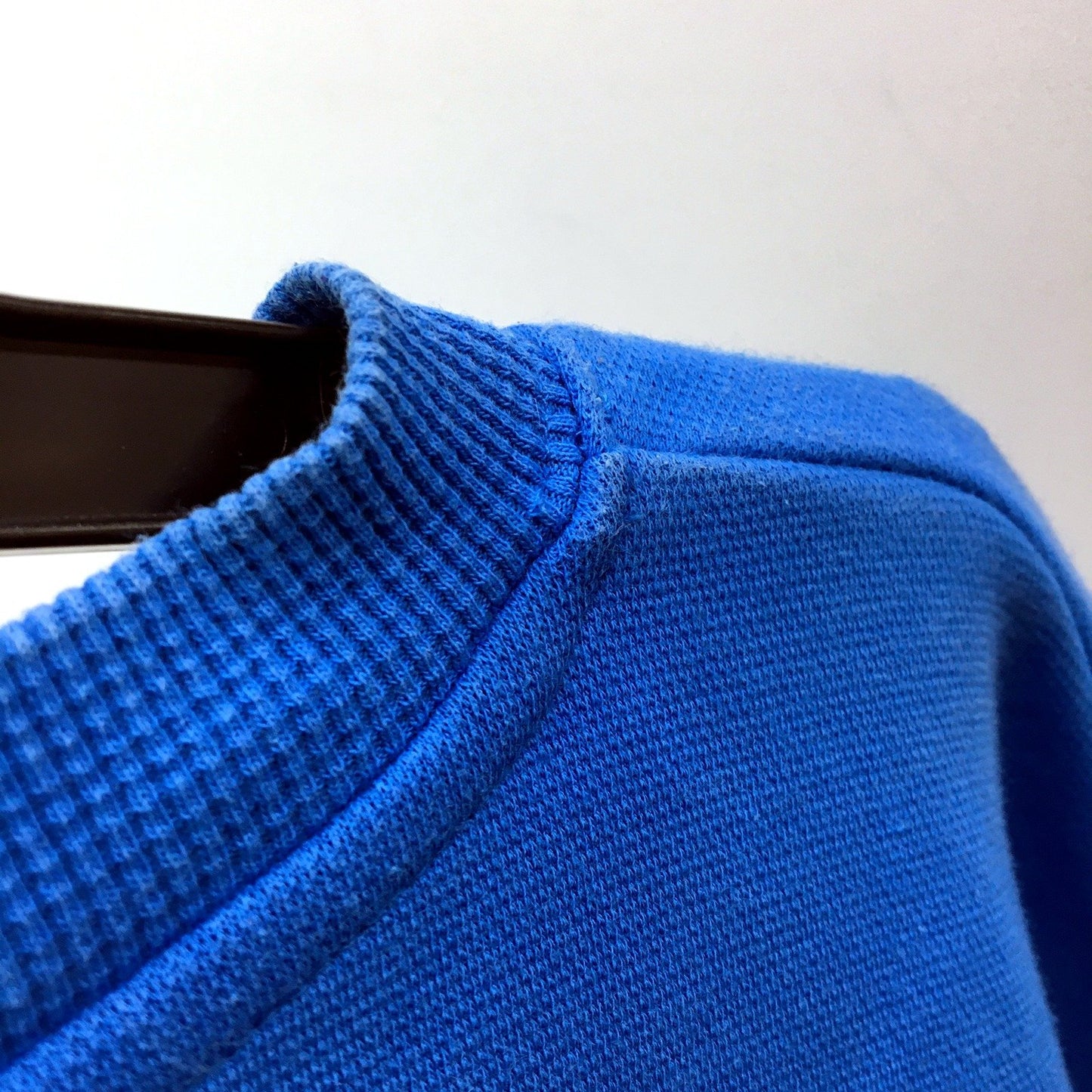 Champion Mens Blue Pullover Sweatshirt - Comfortable, Soft & Warm in XL Size