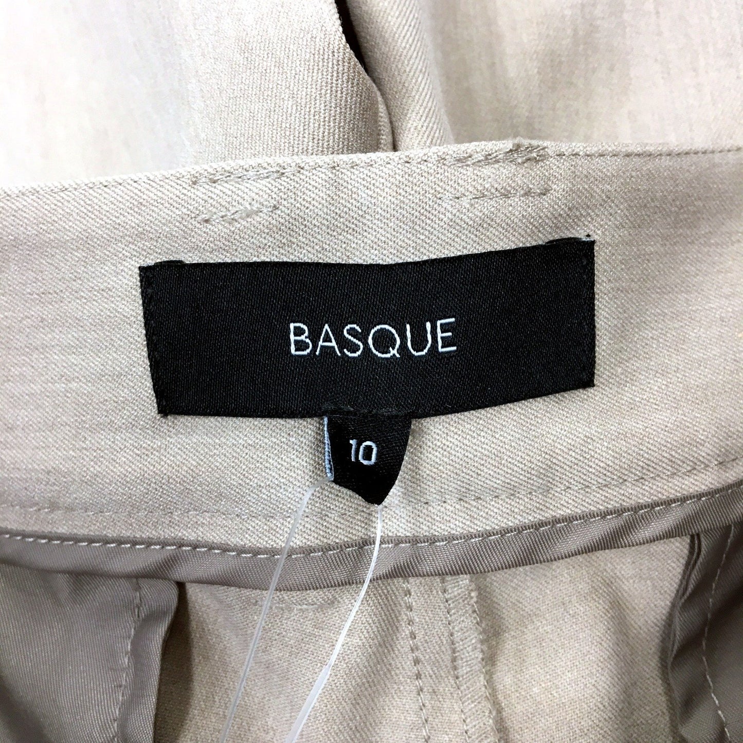 Basque Womens Pleated Front Cotton Dress Pants Beige Slacks Size 10 NEW