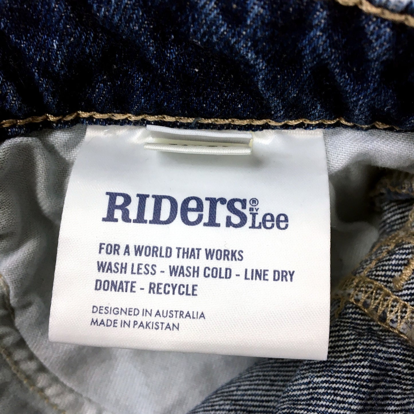 Riders by Lee Womens Mid Straight Short Denim Shorts Somedays Blue Size 9 NEW