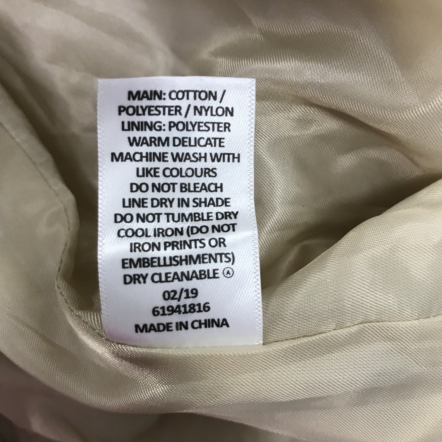 Target Beige Lightweight Breathable Versatile Trench Coat for Women Size 18 NEW