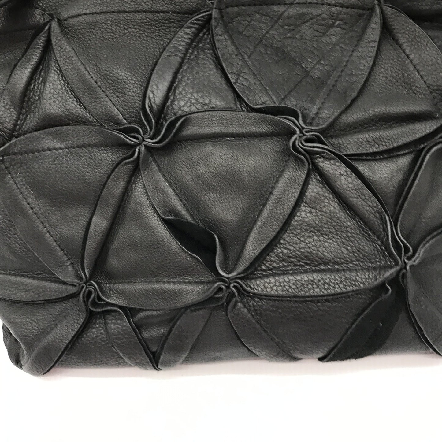 Poppy Green Genuine Leather Quilted Handbag Black Zipper Closure Bag NEW