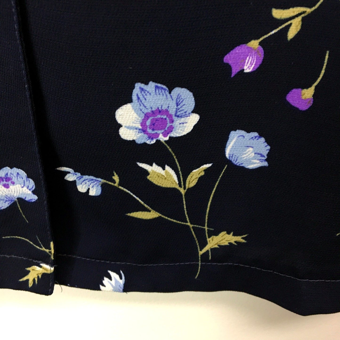 Aussie Girl Womens Floral Print Button-Down Blouse Multi Color with and Size M