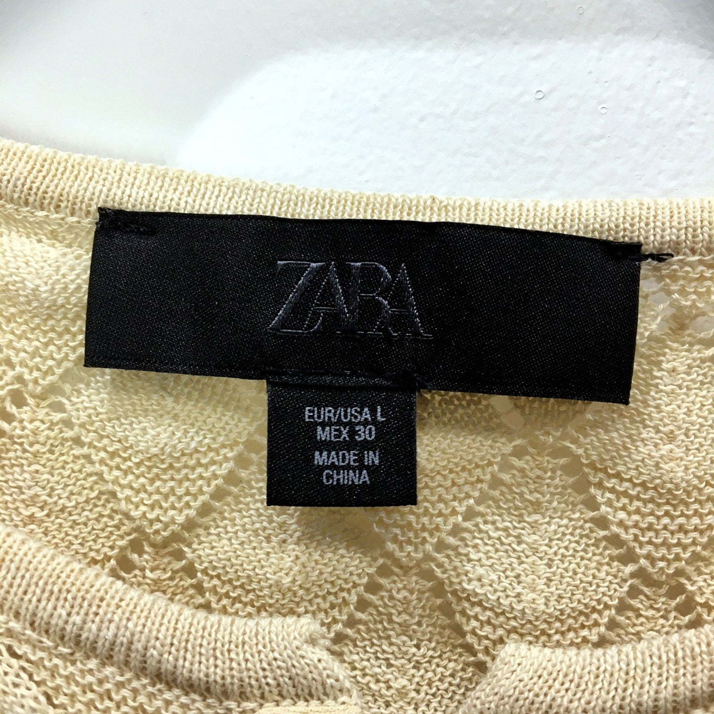 Zara Womens Beige Pullover Sweater with Scallop Pattern and Zipper - Size L