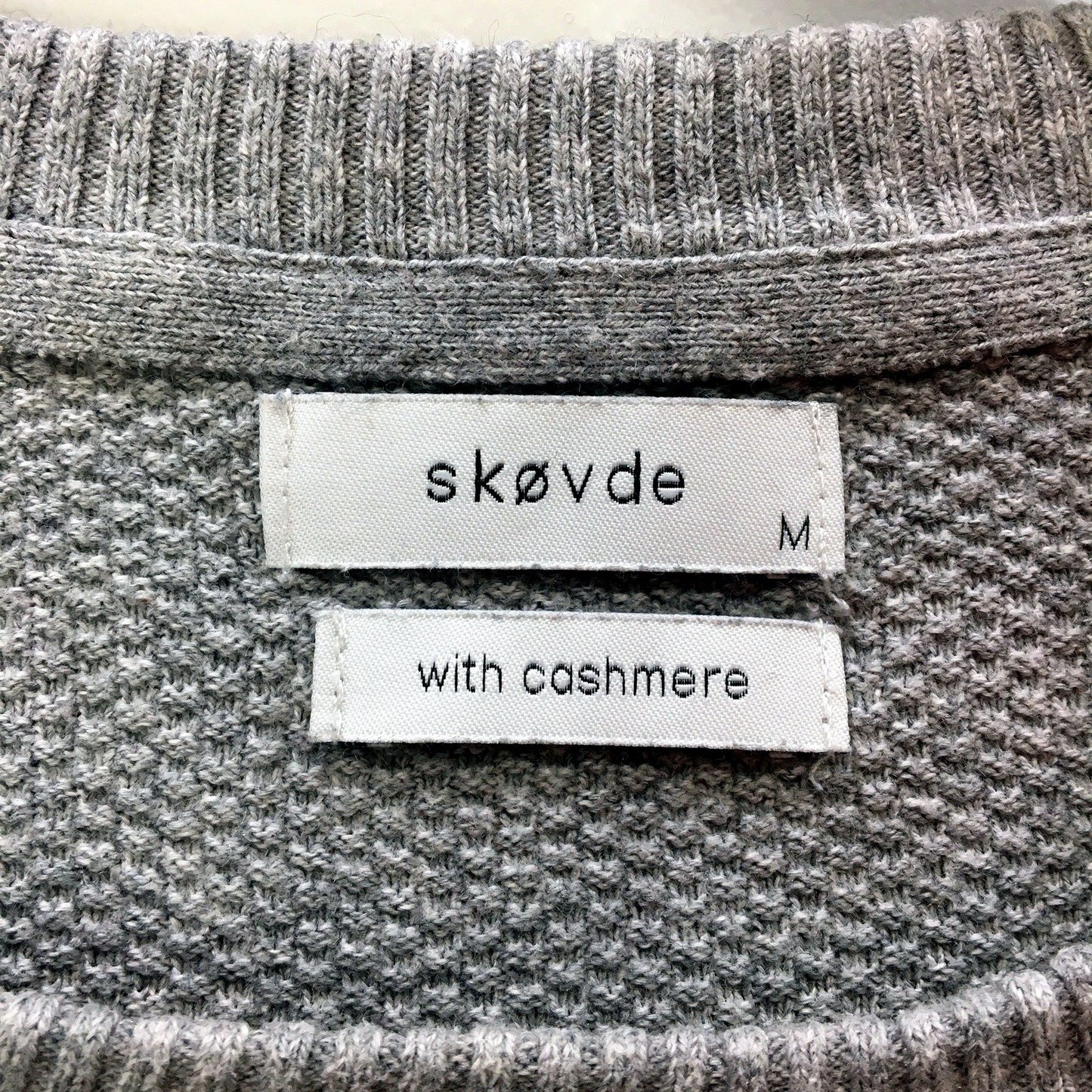 Skøvde Mens Gray Cashmere Blend Pullover Sweater - Comfortable Fit Size M