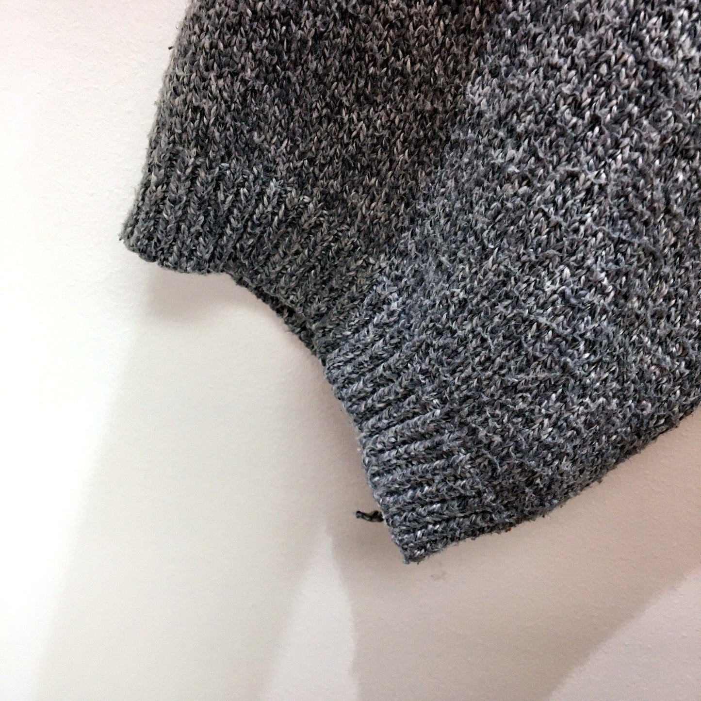 Macon F Womens Gray Ribbed Crew Neck Pullover Sweater, Small Size