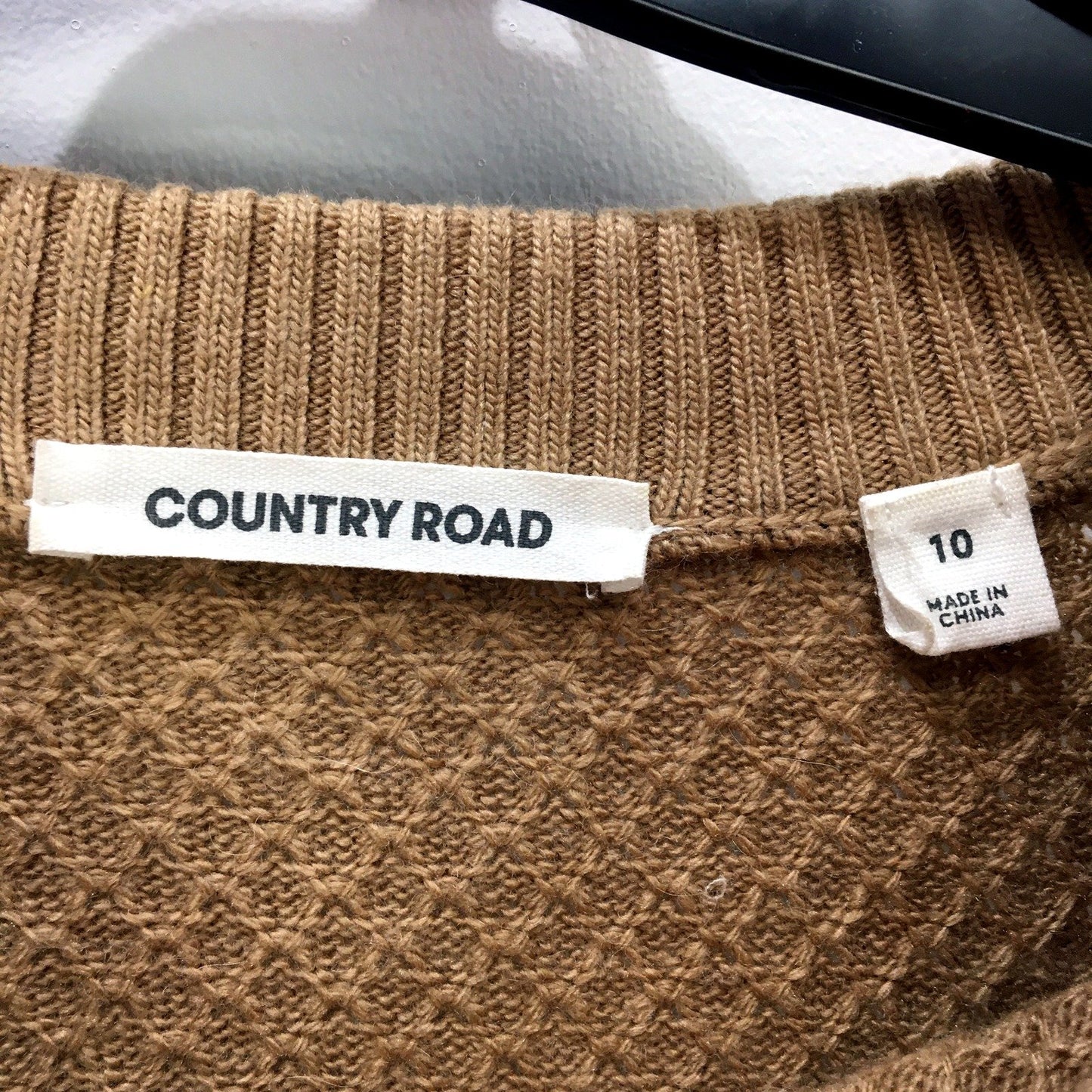 Country Road Womens Ruffle Trim Pullover Sweater in Tan Size 10