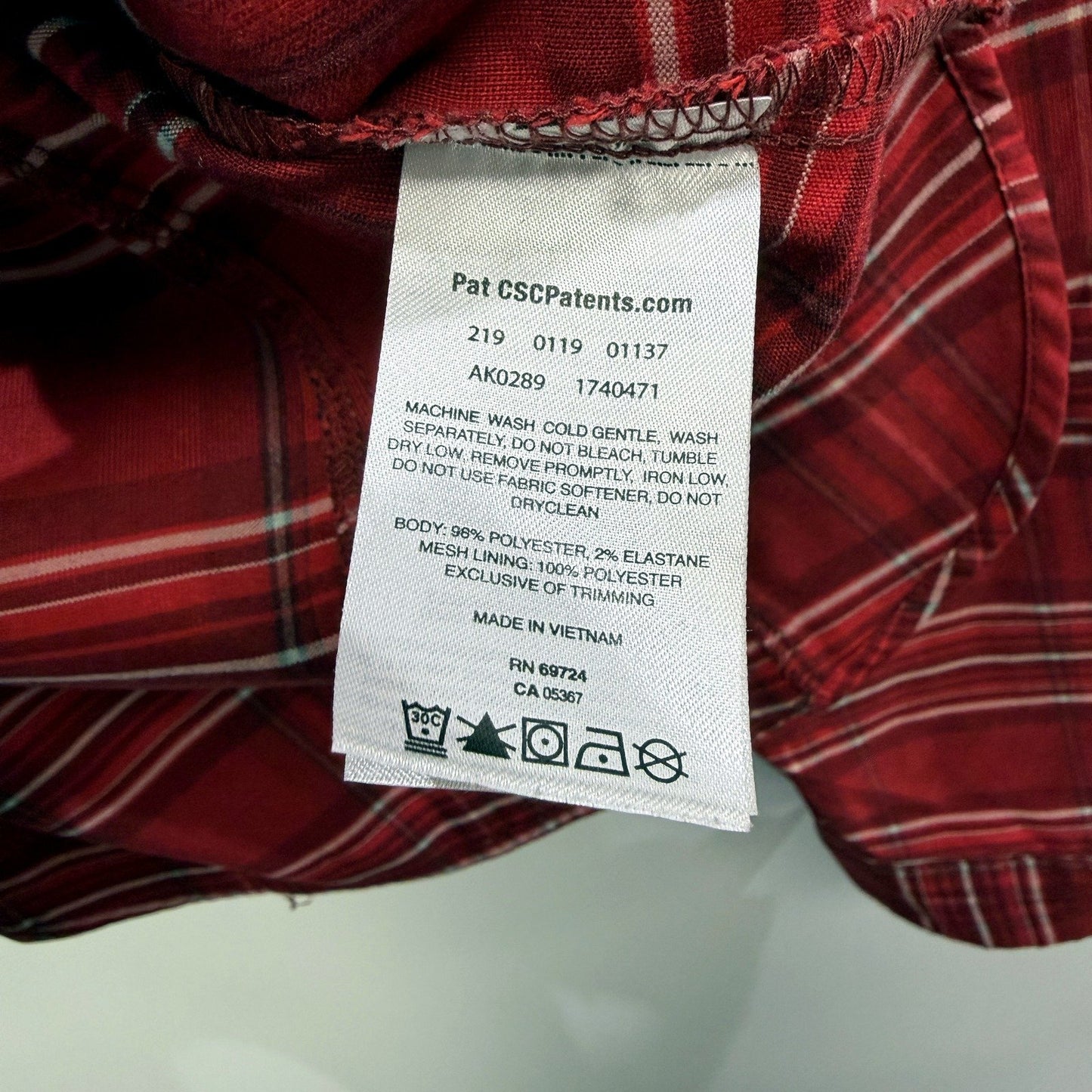 Columbia Womens Plaid Flannel Button-Down Shirt in Red, Cozy & Stylish Size S