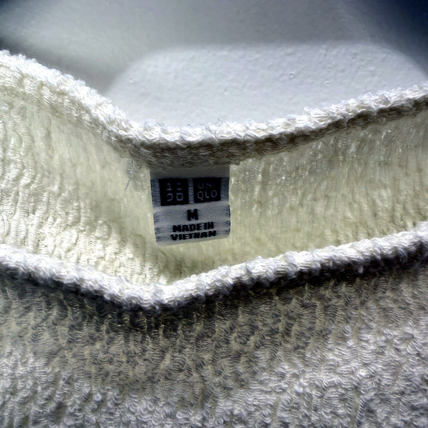 Uniqlo Womens Textured Pullover Sweatshirt in Cream, Size M NEW