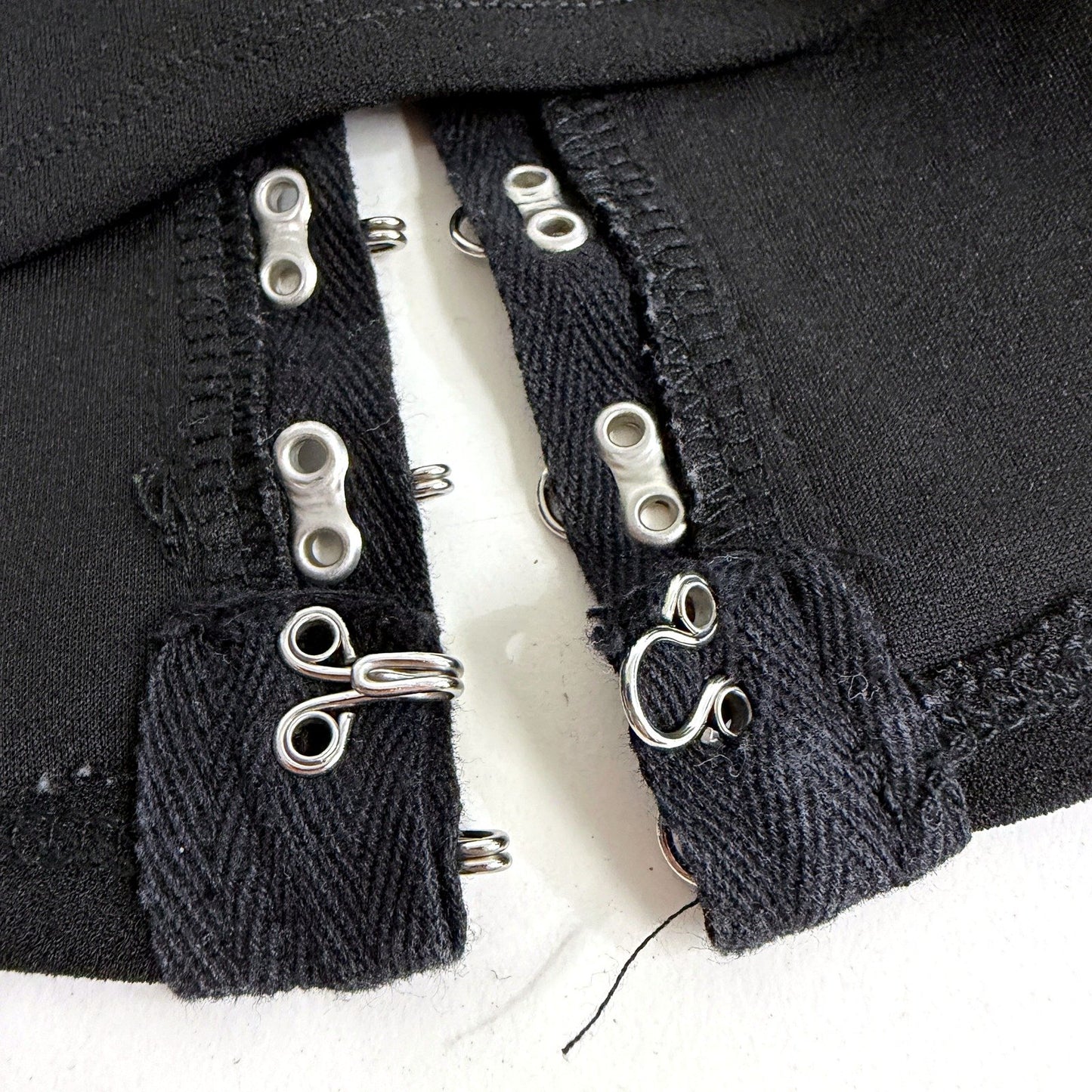 Look Womens Puff Sleeve Crop Top in Black, Size 12