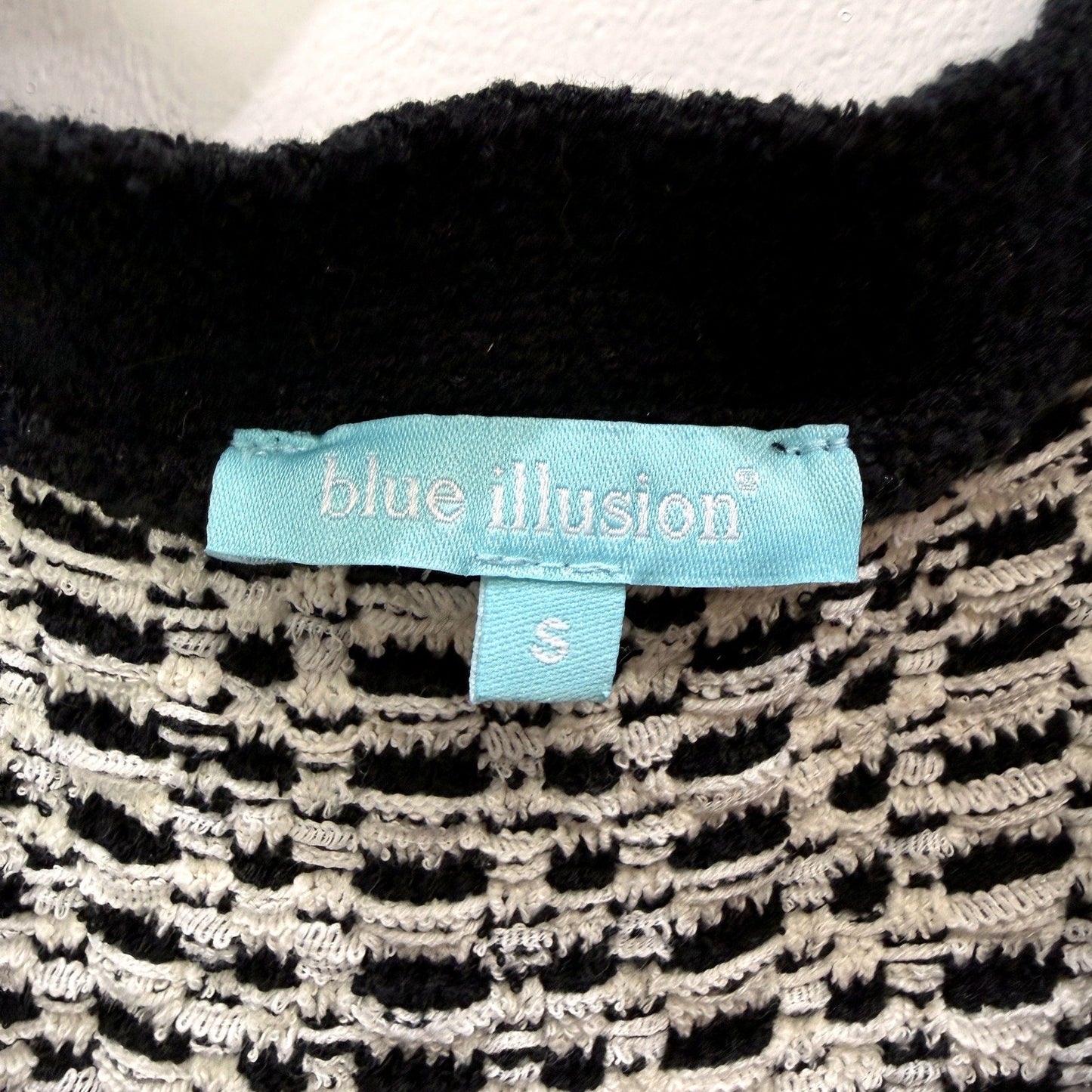Blue Illusion Womens Knit Vest Patterned Button Front Black and White Size S