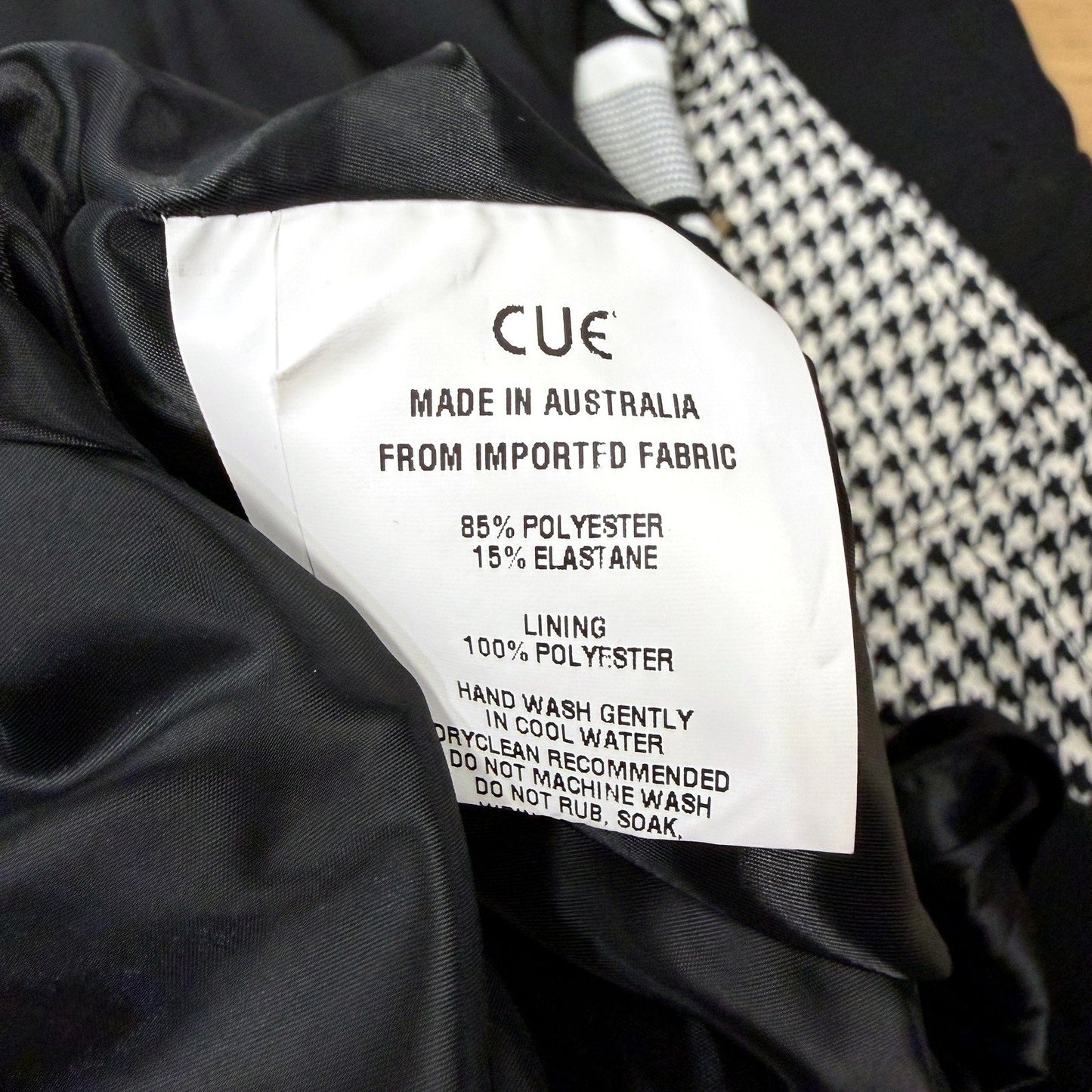 CUE Womens Sleeveless Knee-Length Black Dress - Size 14