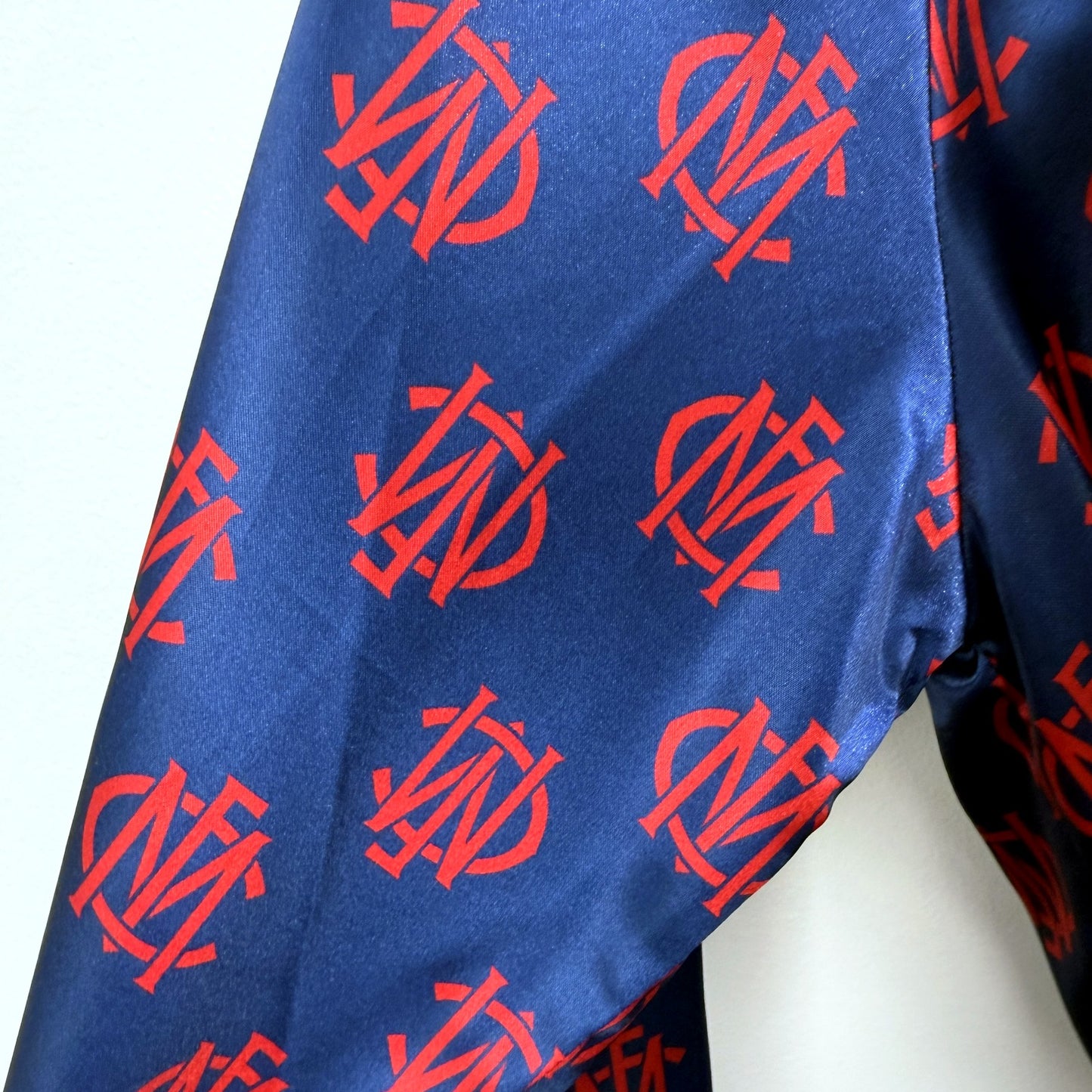 AFL Mens Navy Blue and Red Dressing Robe Loungewear, Large/X-Large Size L/XL