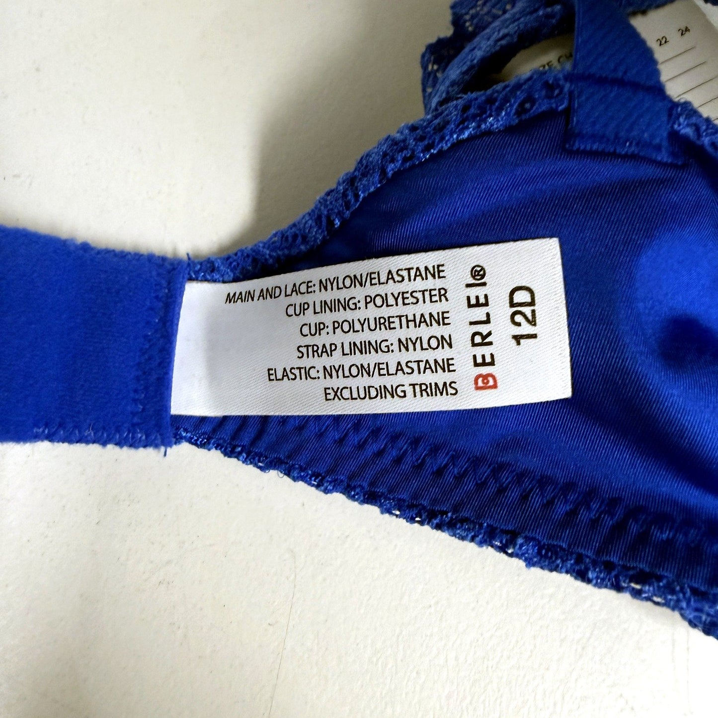 Berlei Womens Barely There Lace T-Shirt Bra Underwire Lingerie Blue Size 12D NEW