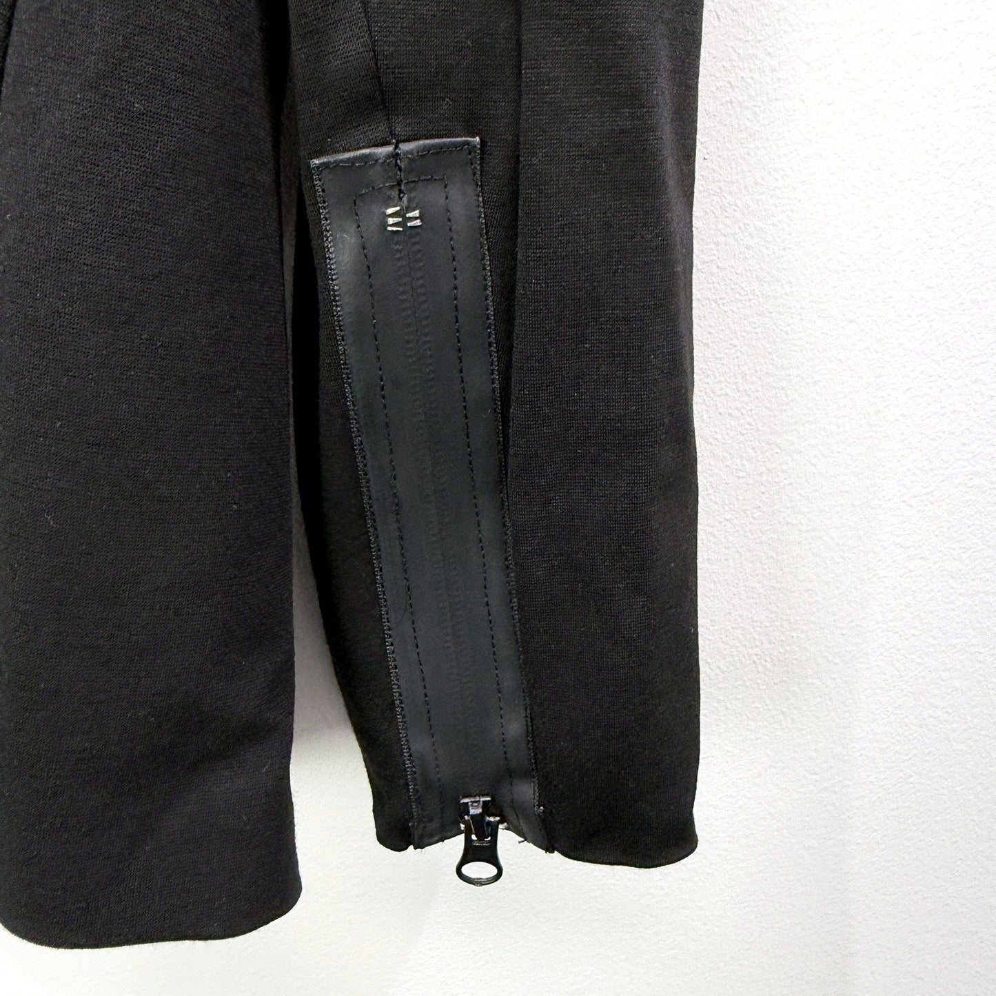Charlie Brown Womens Black Blazer Lightweight Rayon Nylon Spandex Size 14