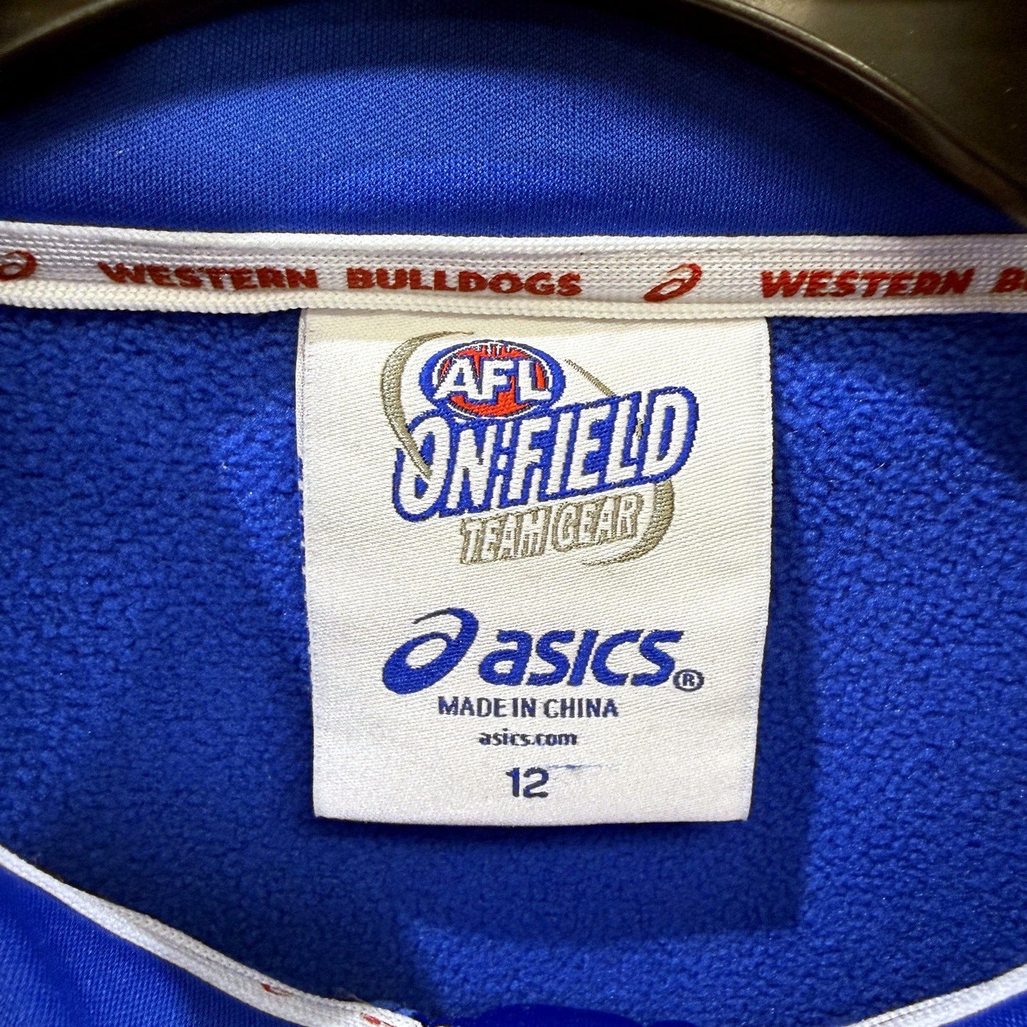 Asics Womens Western Bulldogs Pullover Sweatshirt in Blue, Size 12