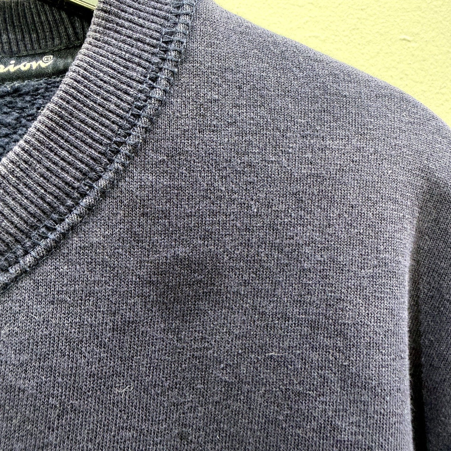 Champion Mens Navy Blue Pullover Sweatshirt in Size M