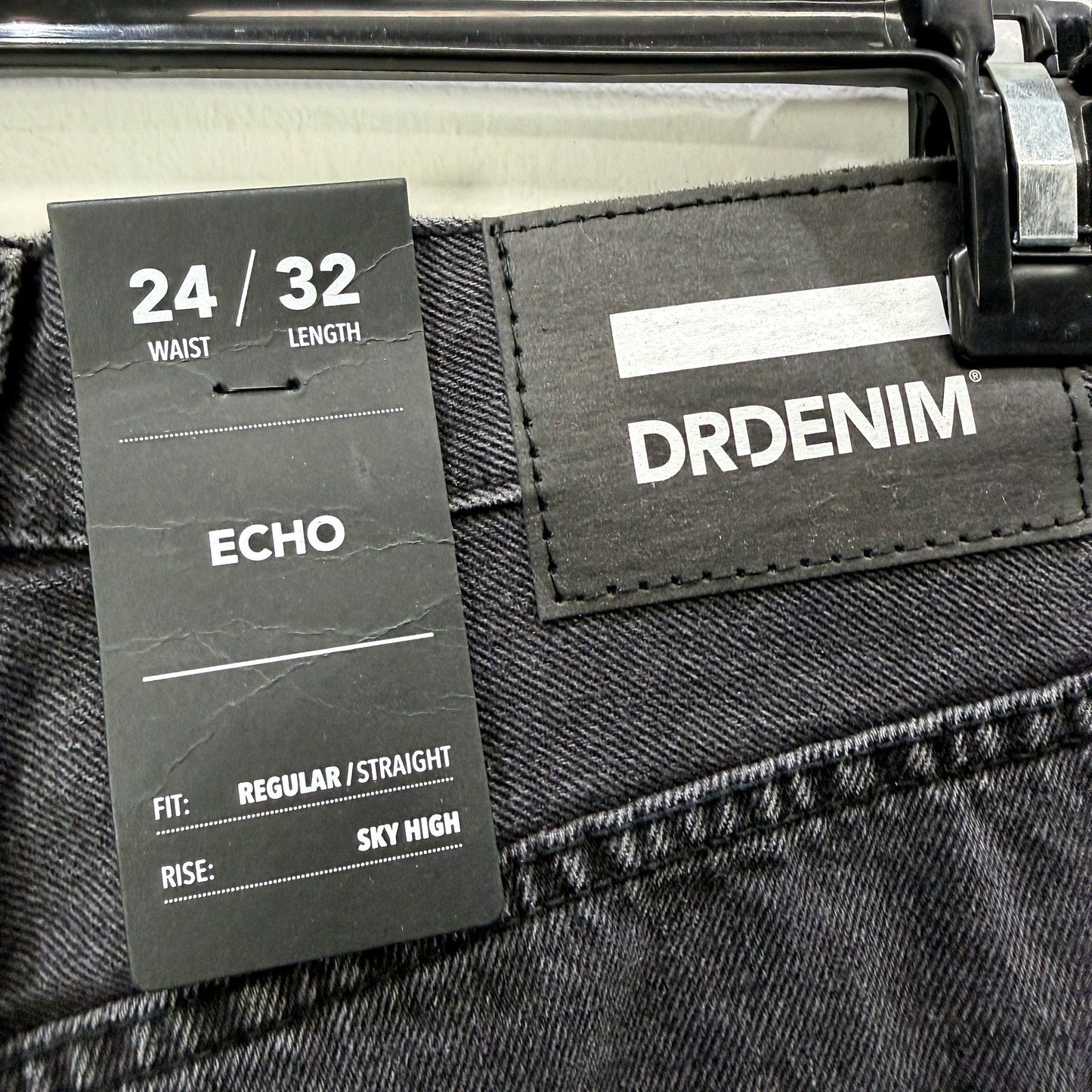 DR. DENIM Womens Echo Straight Leg Jeans in Concrete Black, Size 24/32 NEW